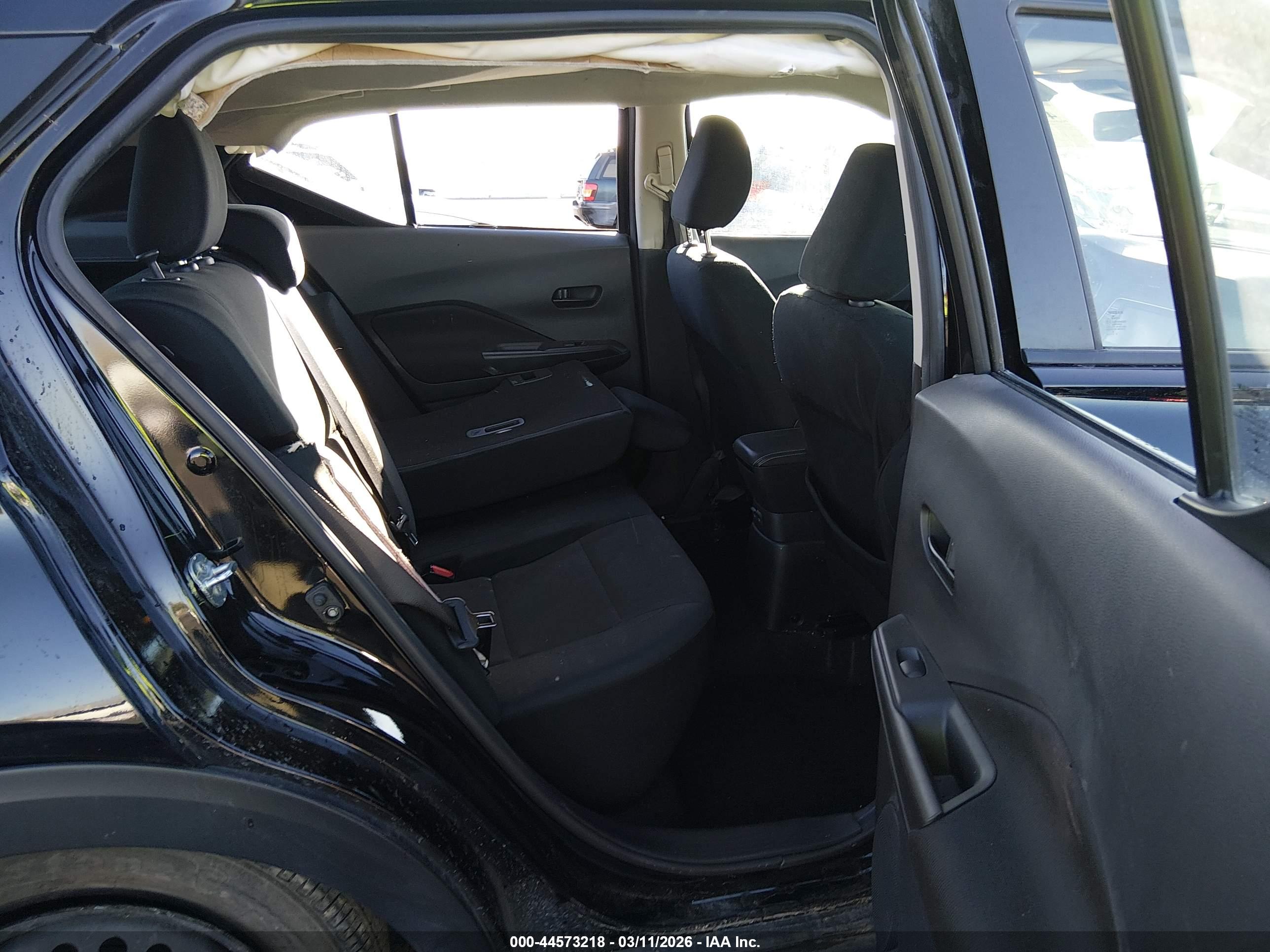 NISSAN KICKS image 8