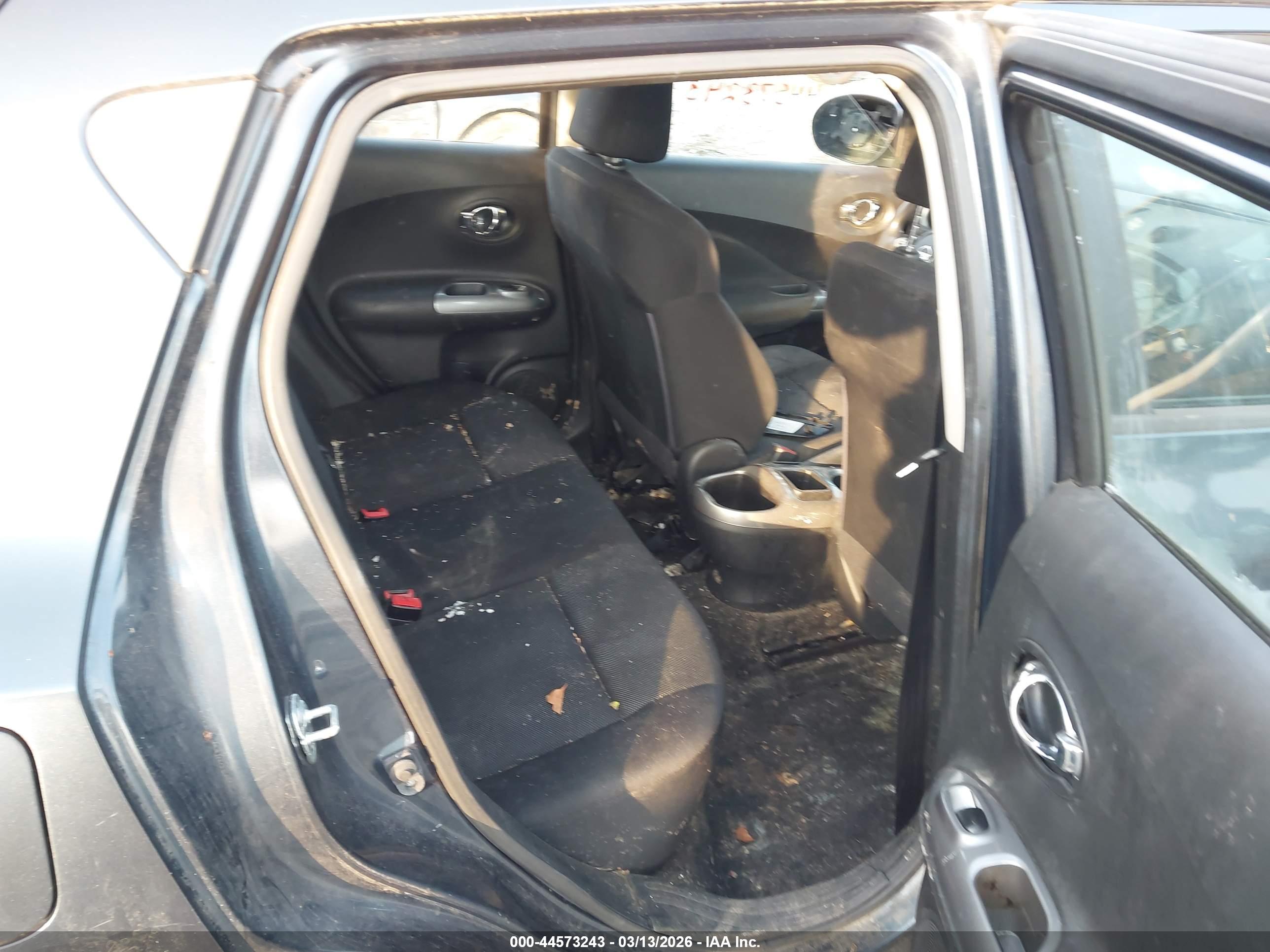 NISSAN JUKE image 8