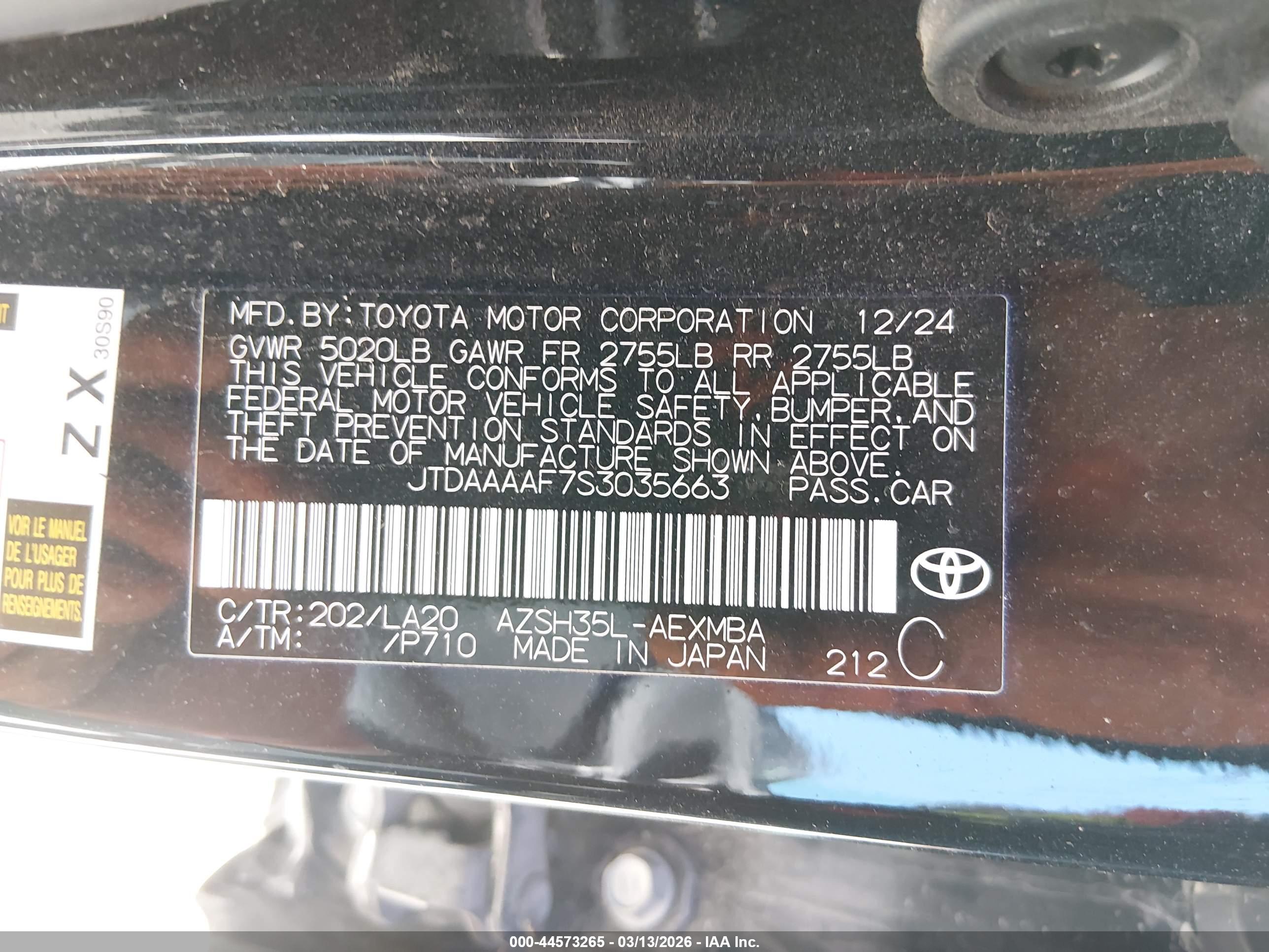 TOYOTA CROWN image 9
