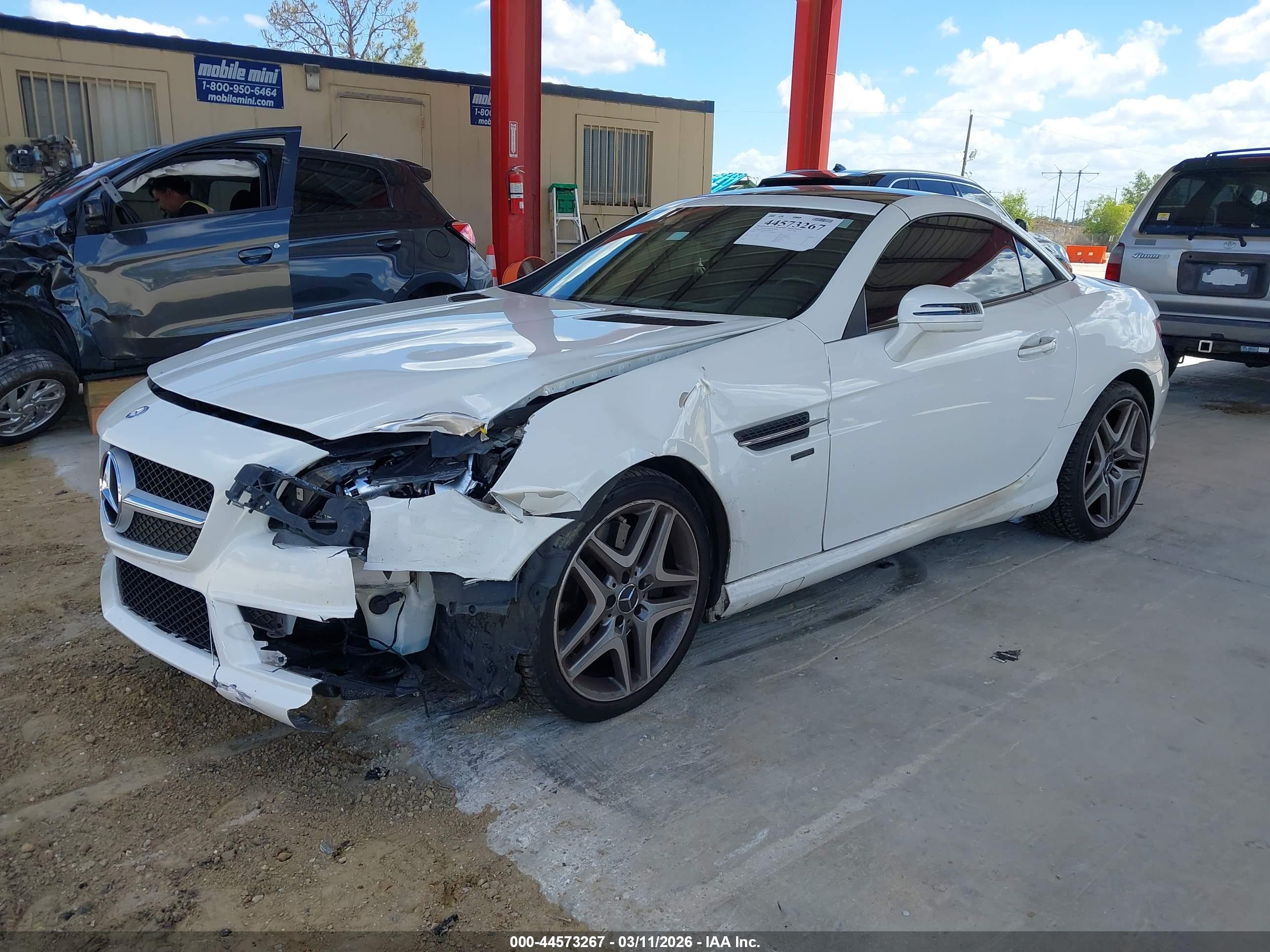 MERCEDES-BENZ SLK image 2