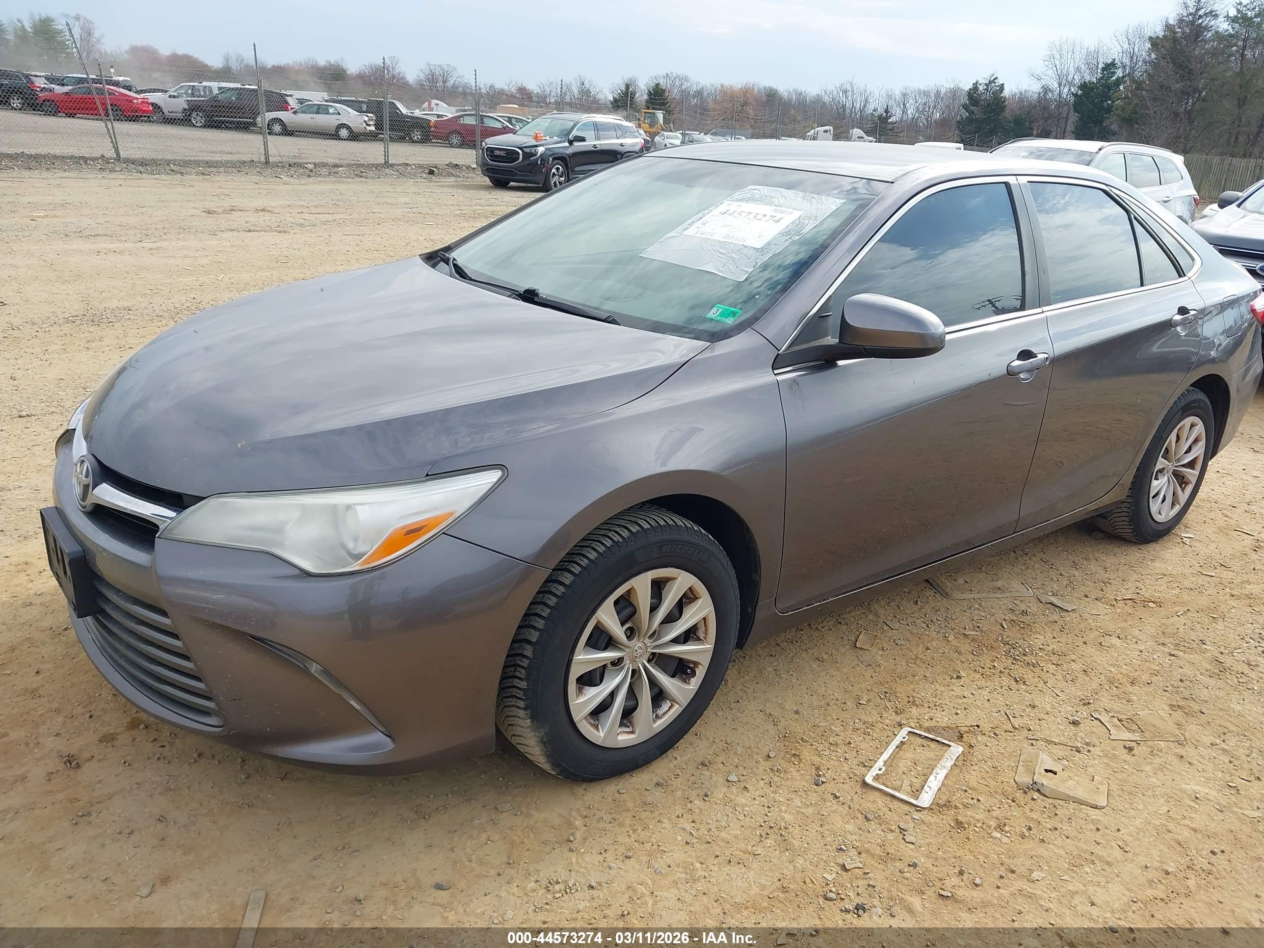 TOYOTA CAMRY image 2