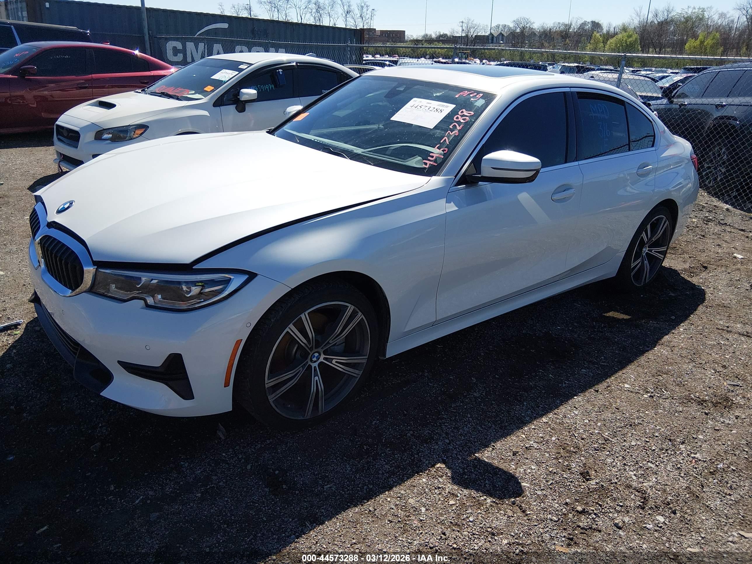 BMW 330I image 2
