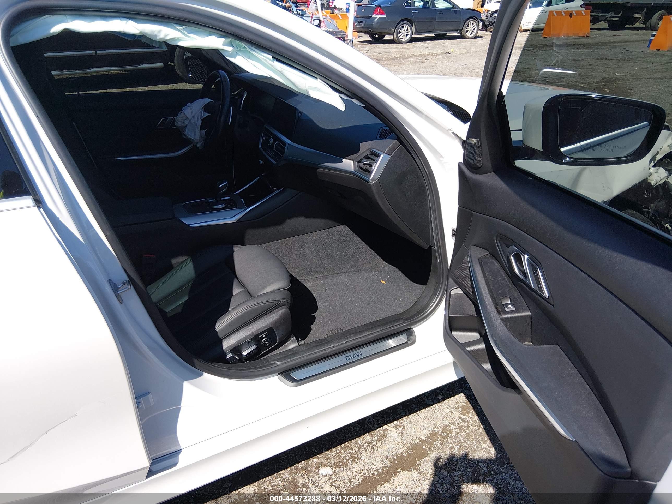 BMW 330I image 5