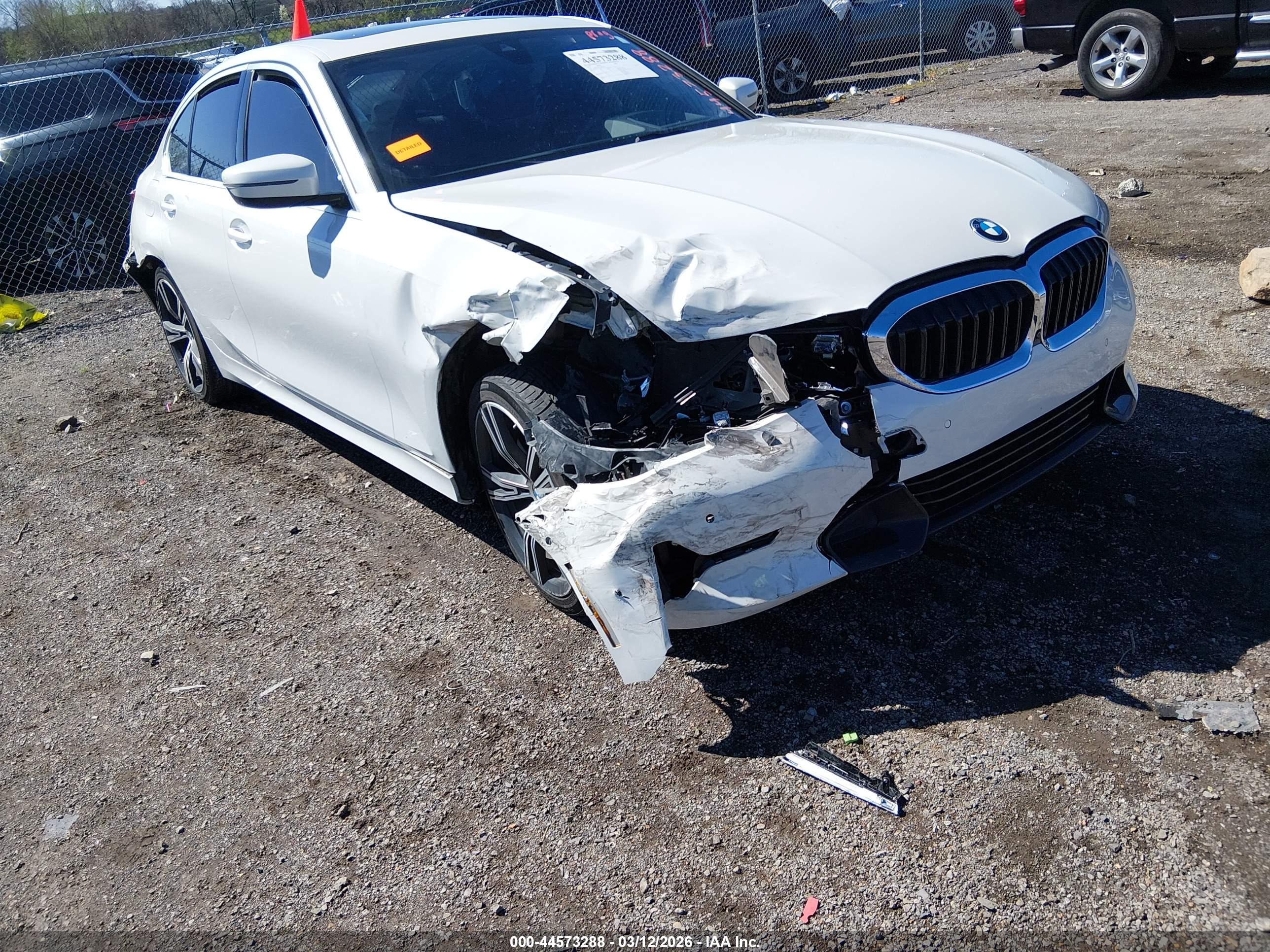 BMW 330I image 6