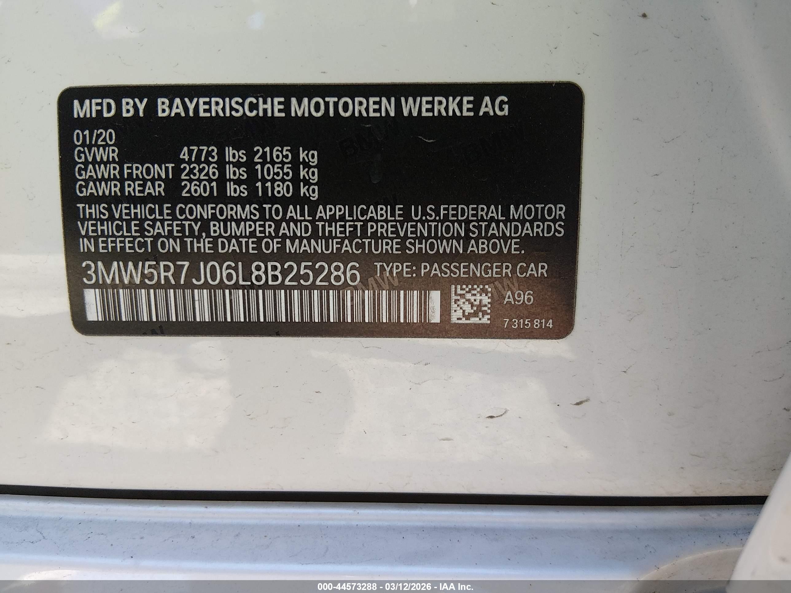 BMW 330I image 9