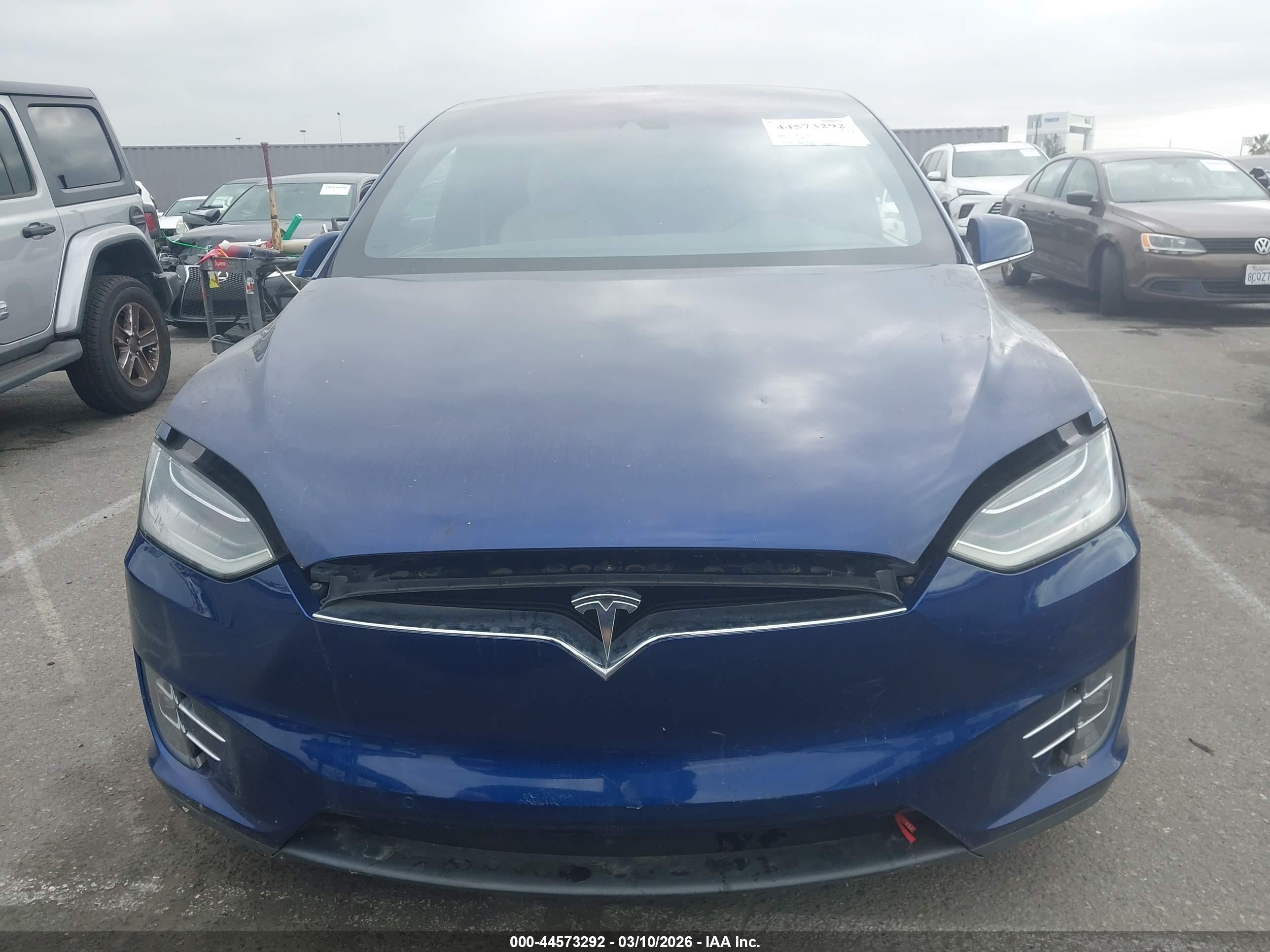TESLA MODEL image 6