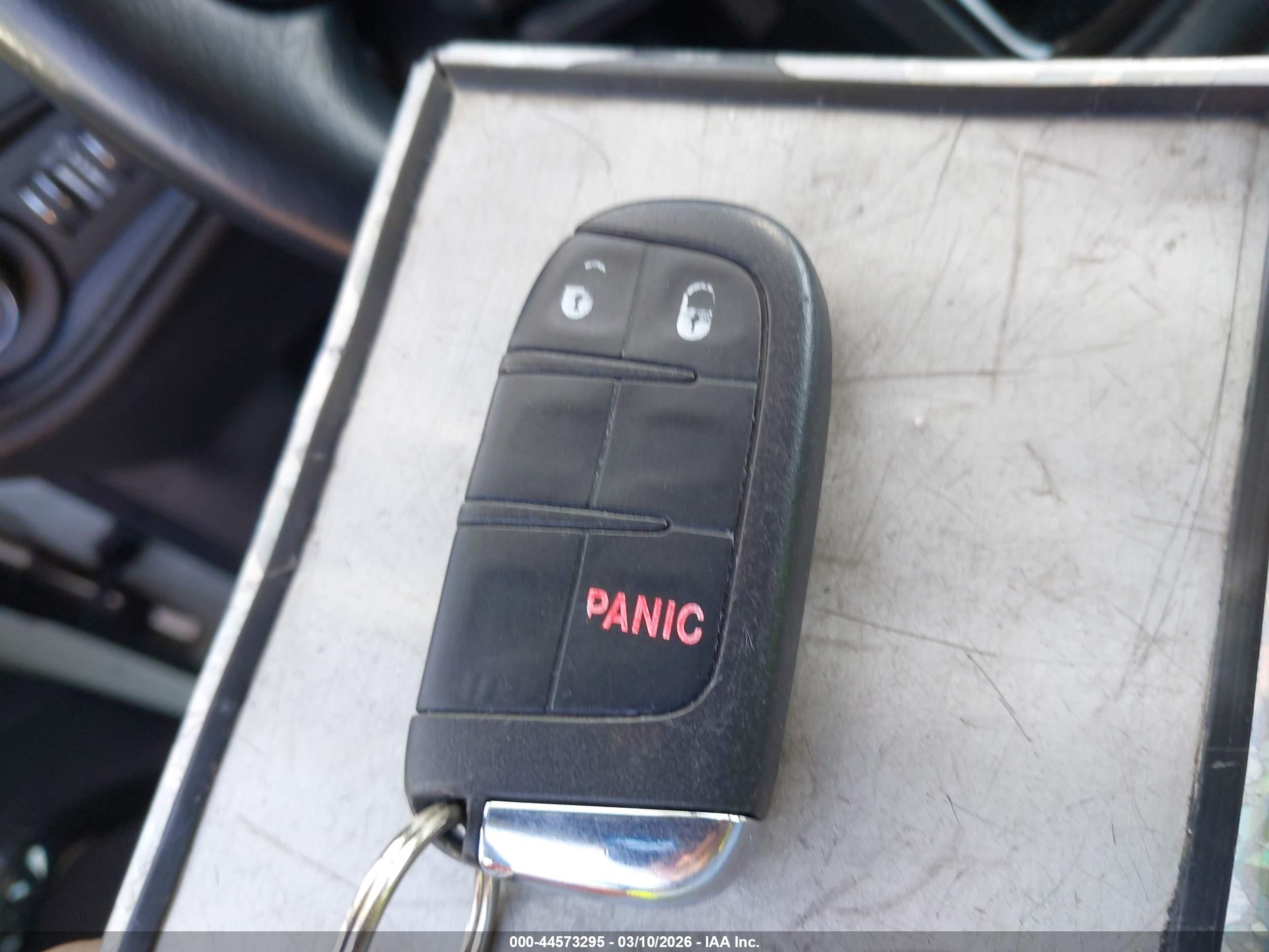 JEEP RENEGADE image 11