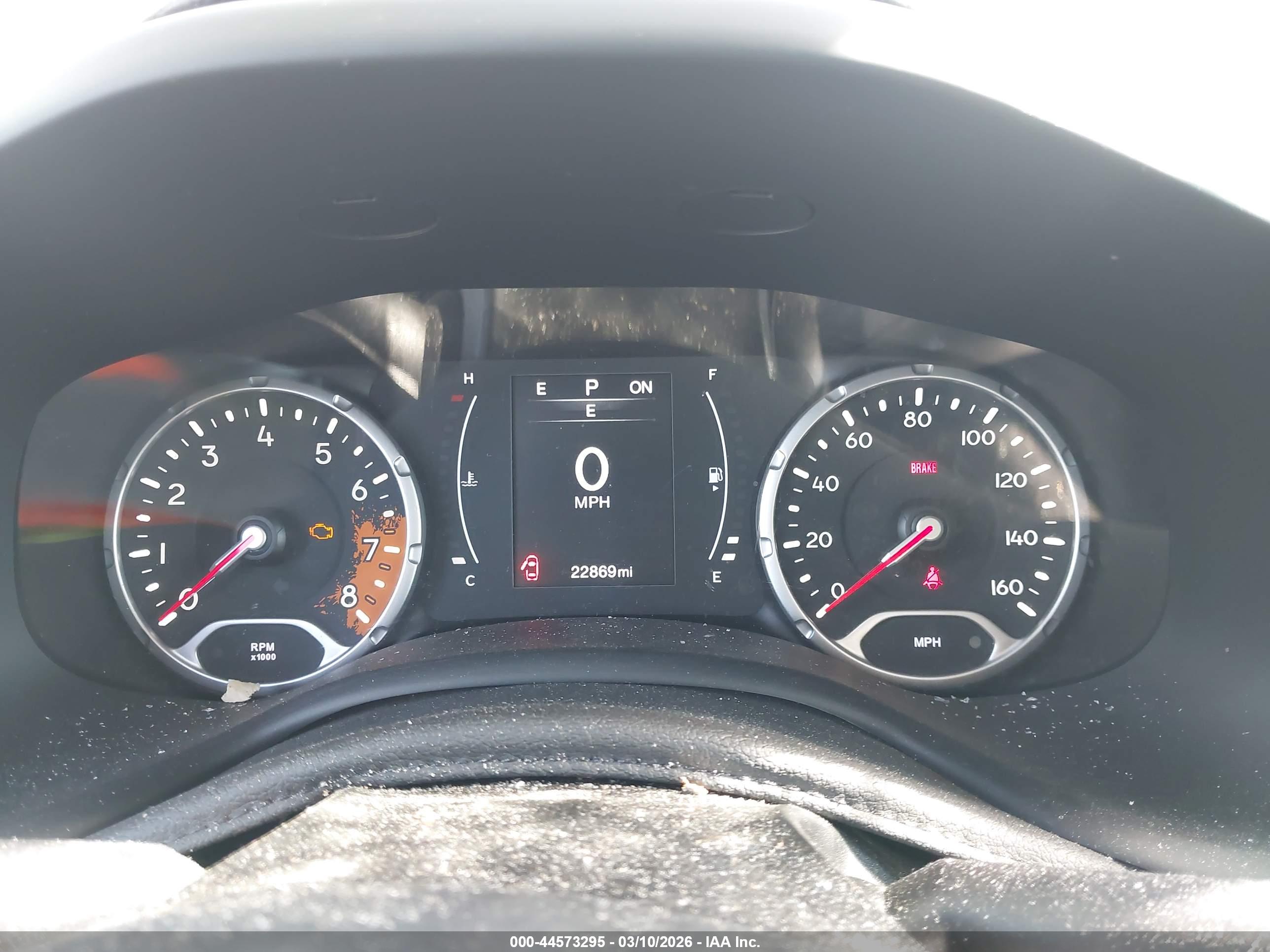 JEEP RENEGADE image 7