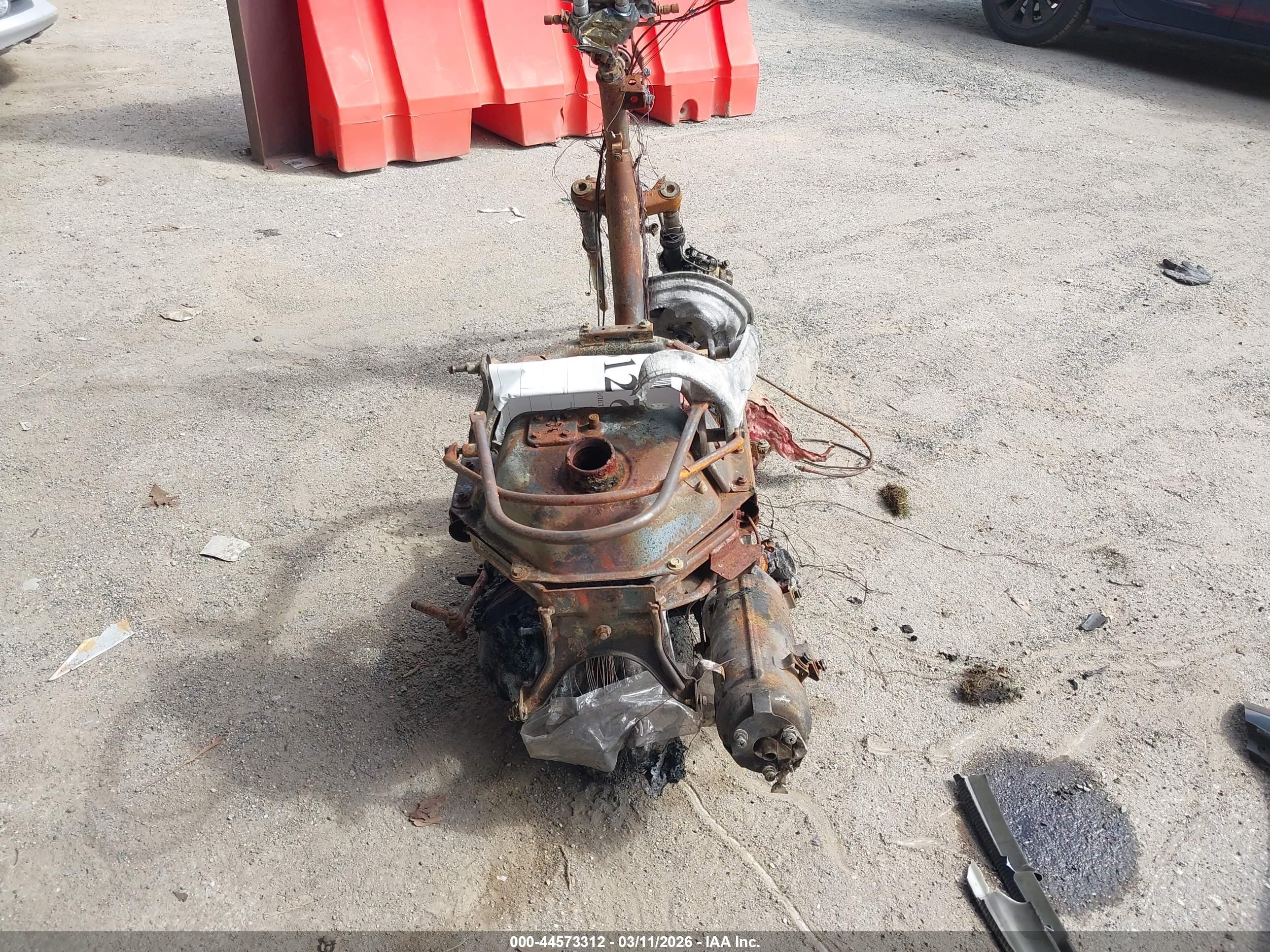 YAMAHA YJ125 image 6