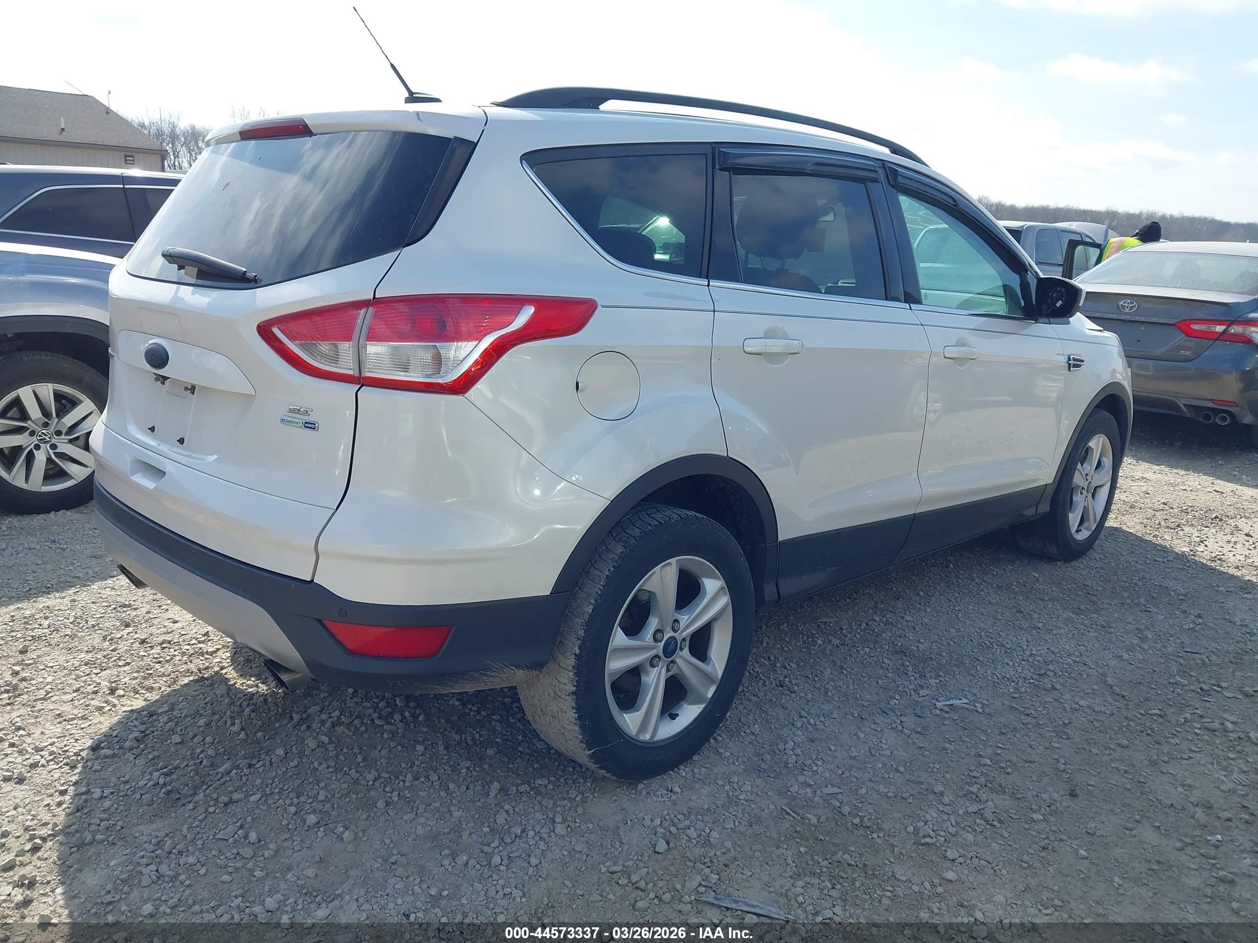 FORD ESCAPE image 4