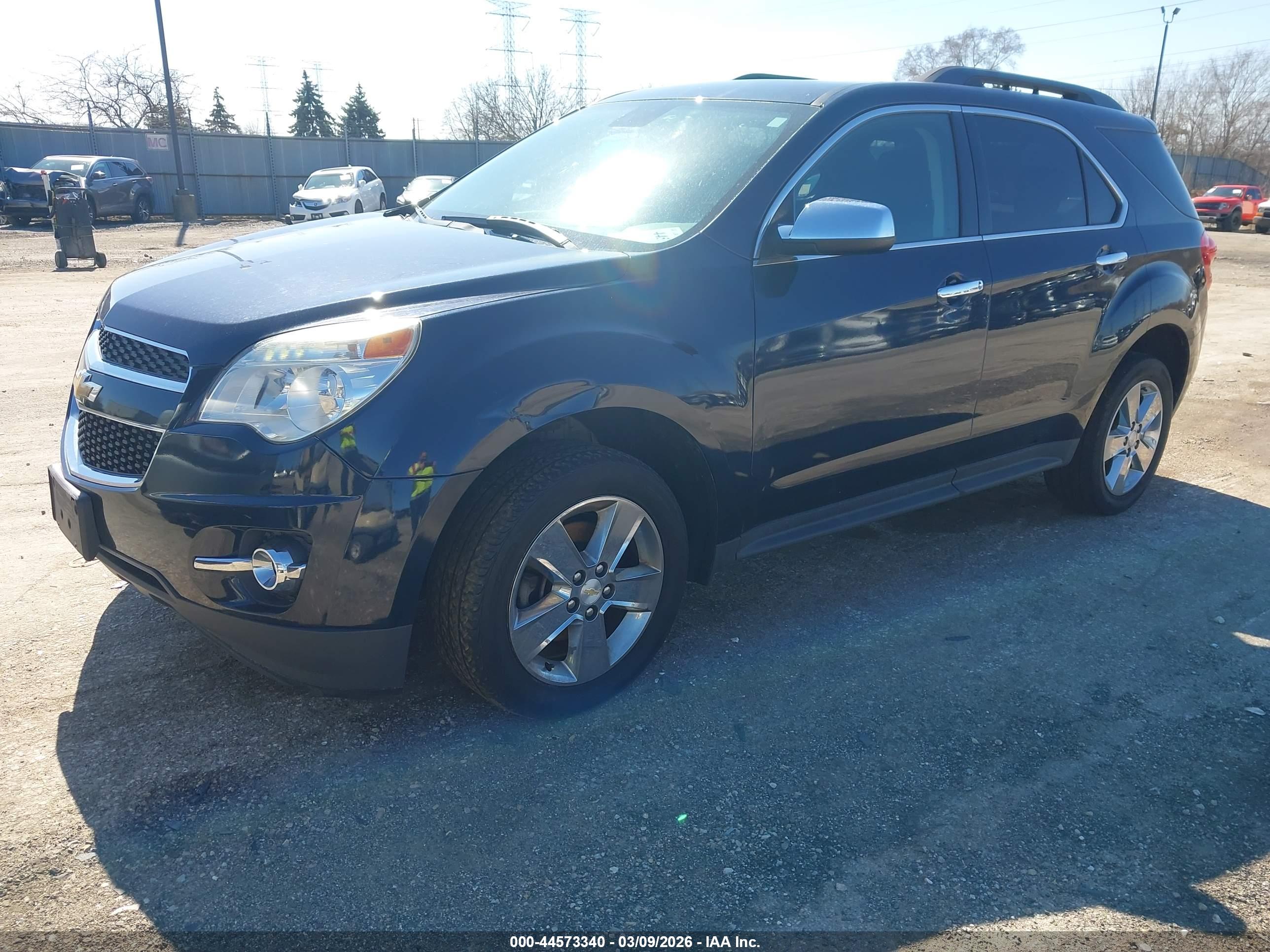 CHEVROLET EQUINOX image 2