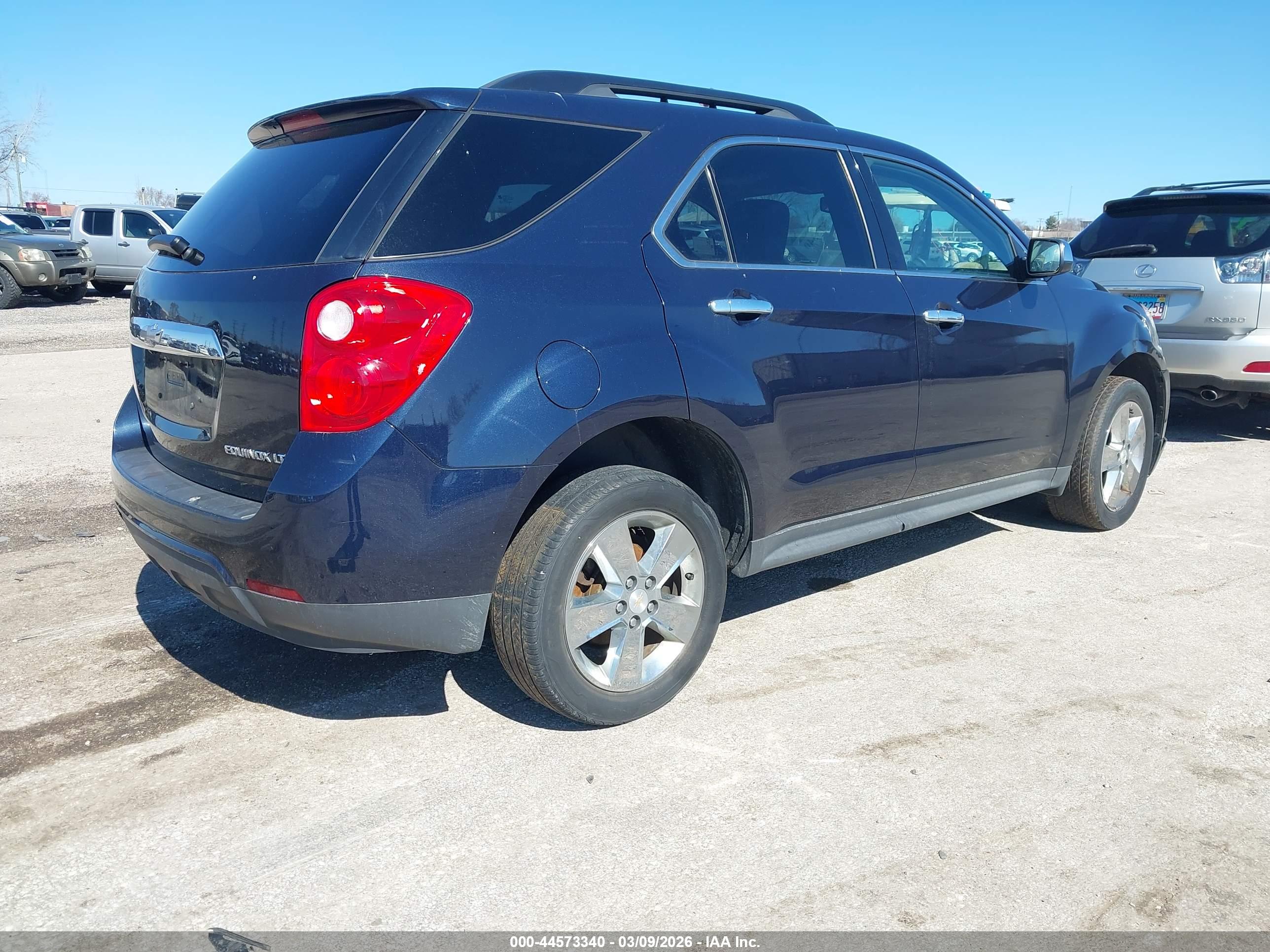 CHEVROLET EQUINOX image 4