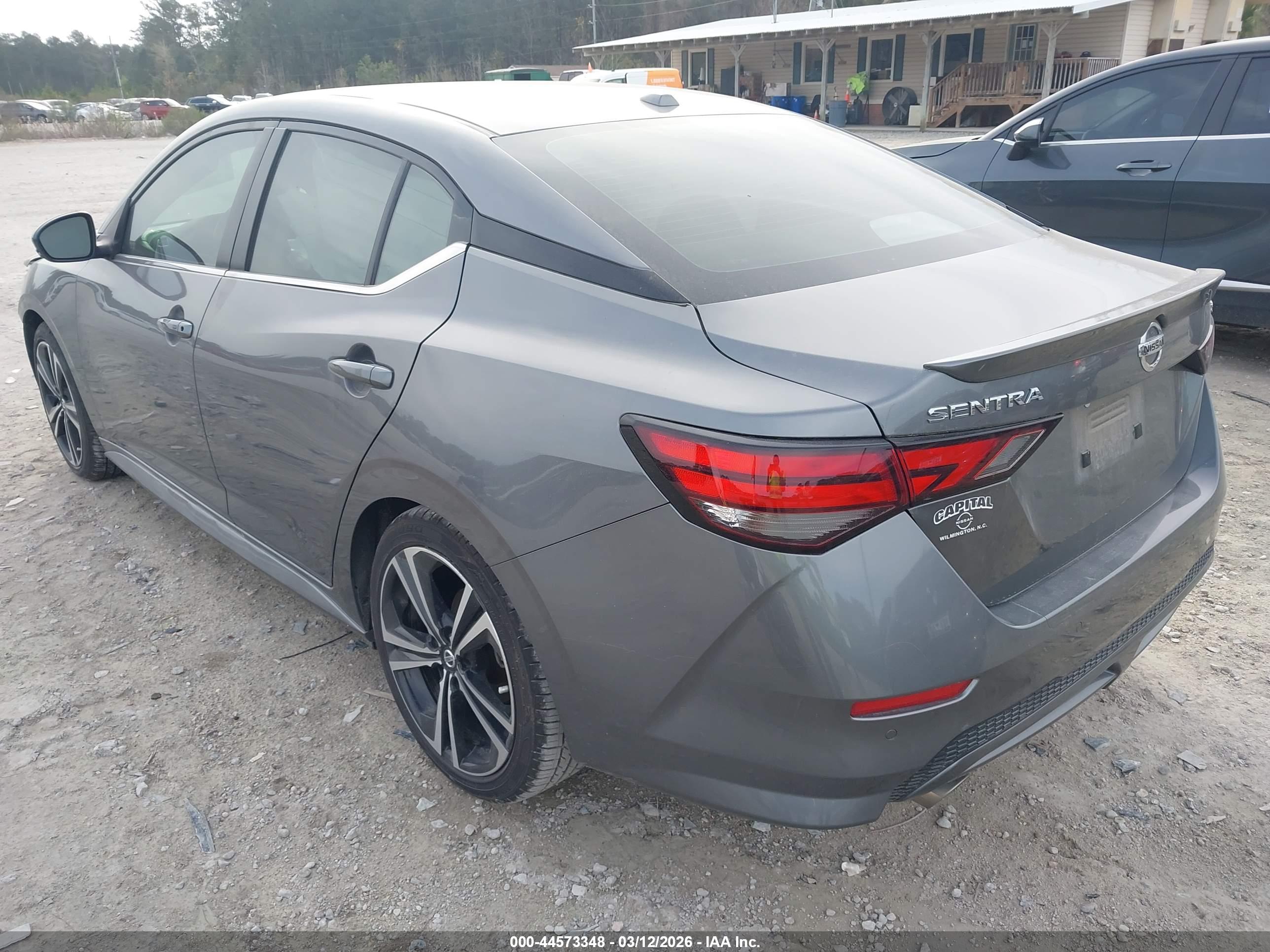 NISSAN SENTRA image 3