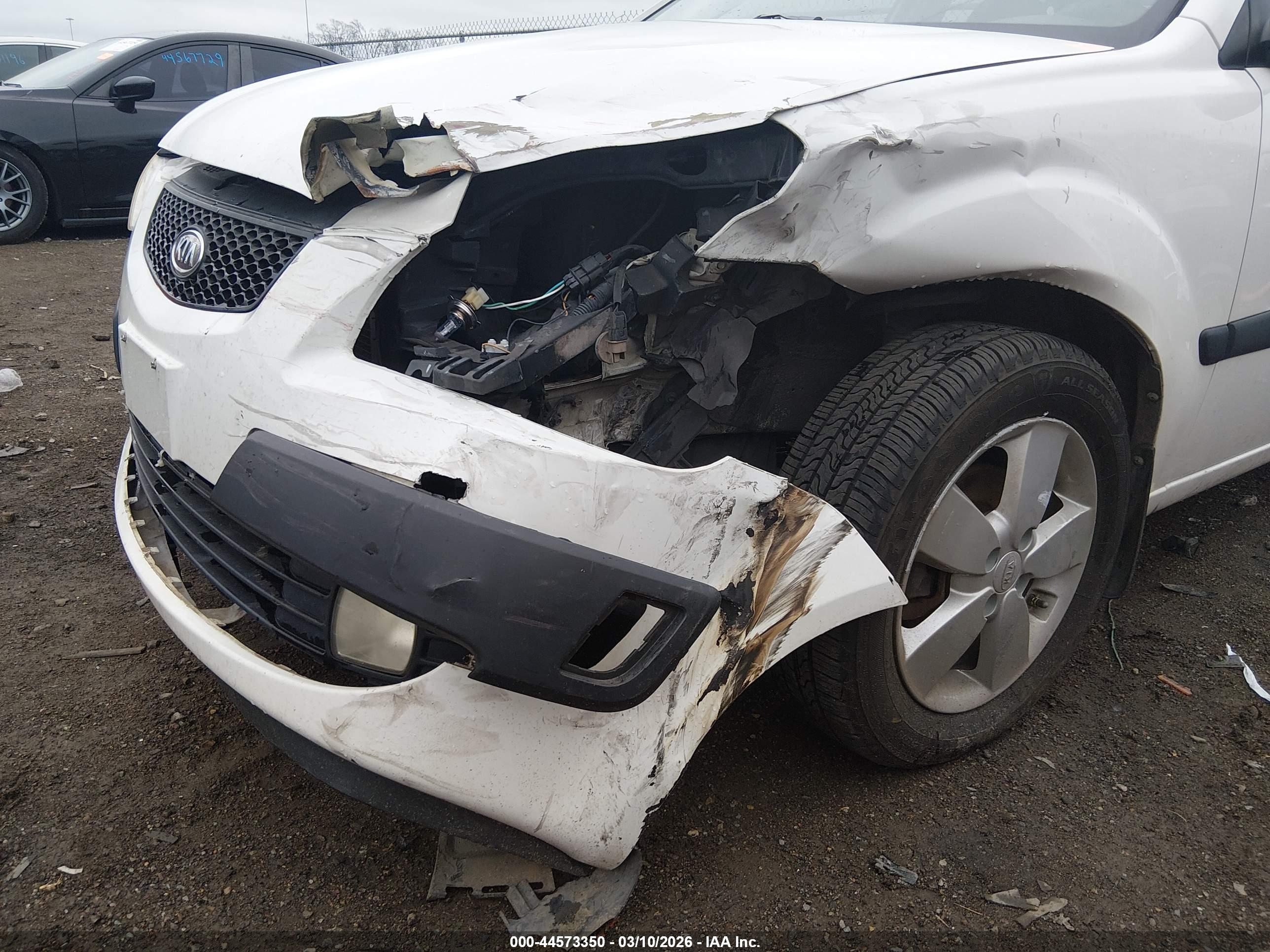 KIA RIO image 6