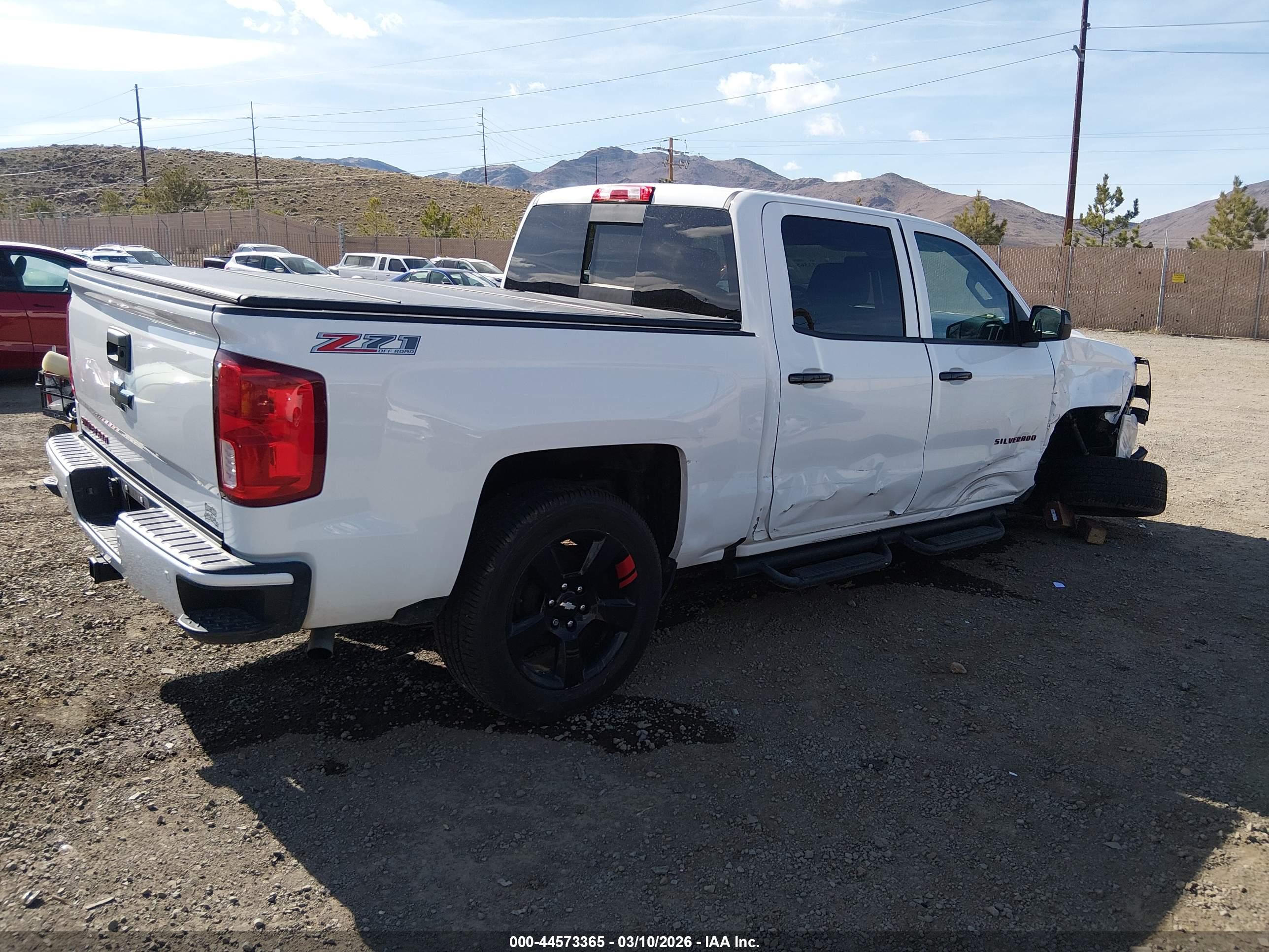 CHEVROLET SILVERADO image 4
