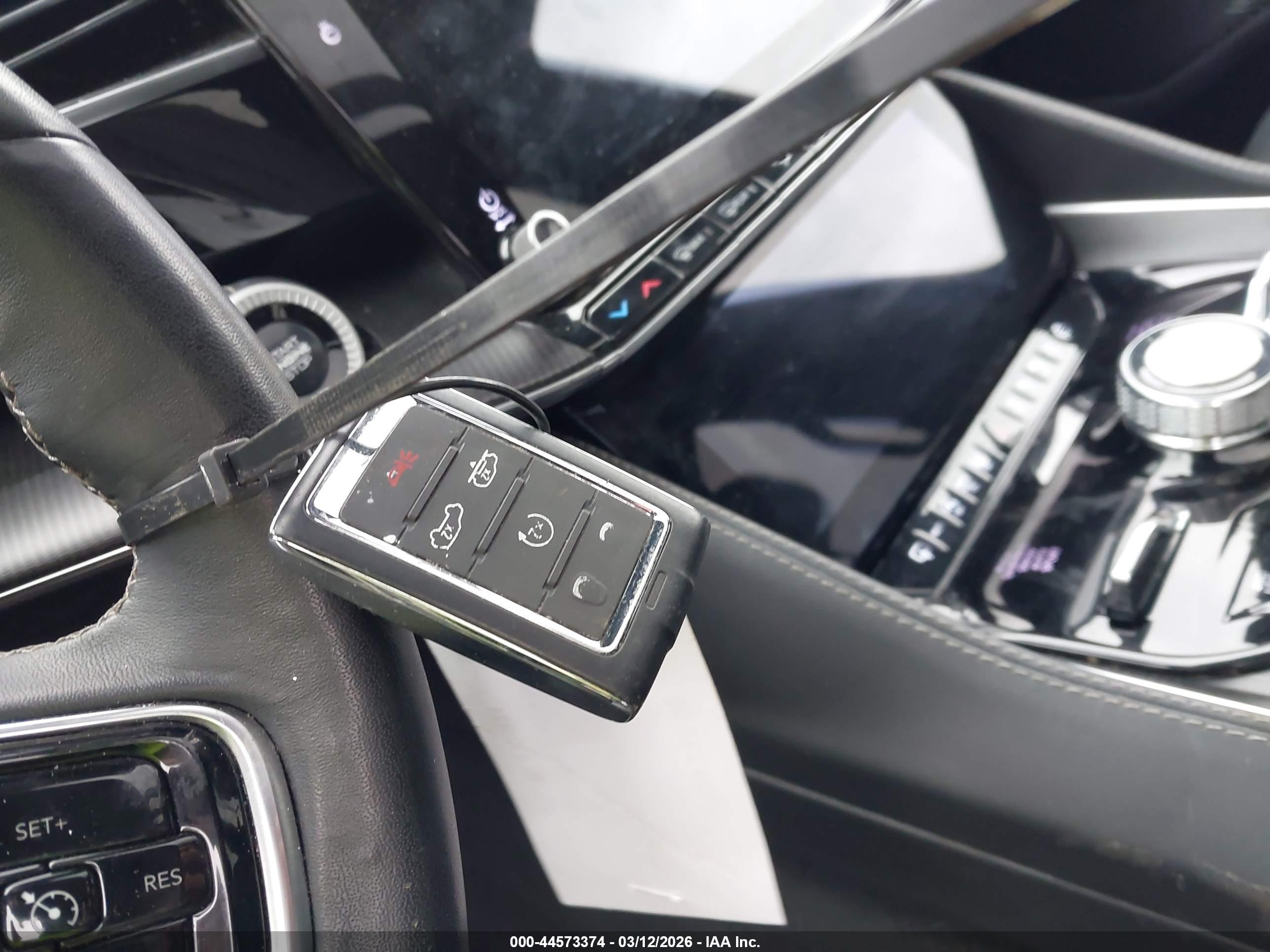 JEEP GRAND image 11
