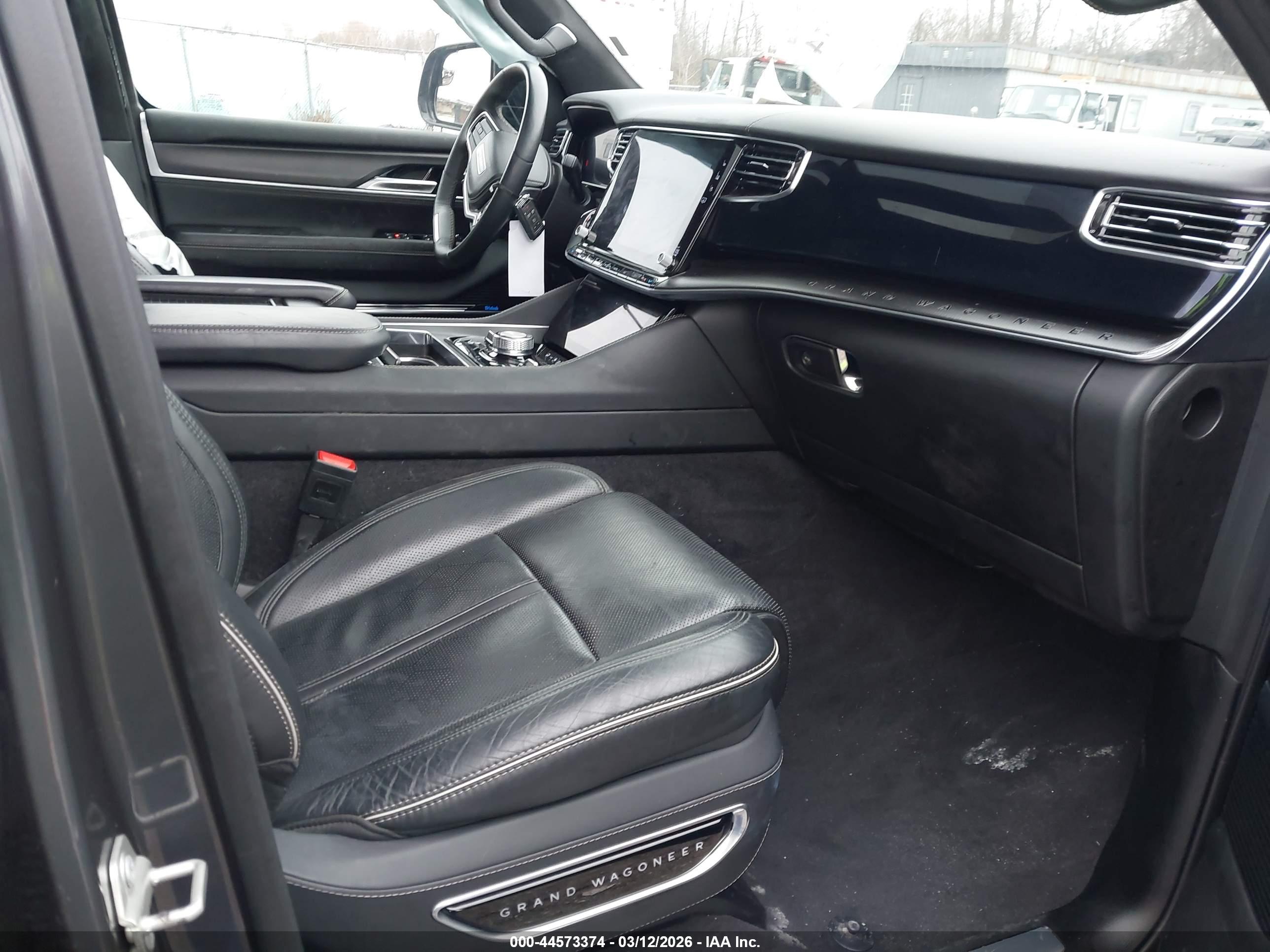 JEEP GRAND image 5