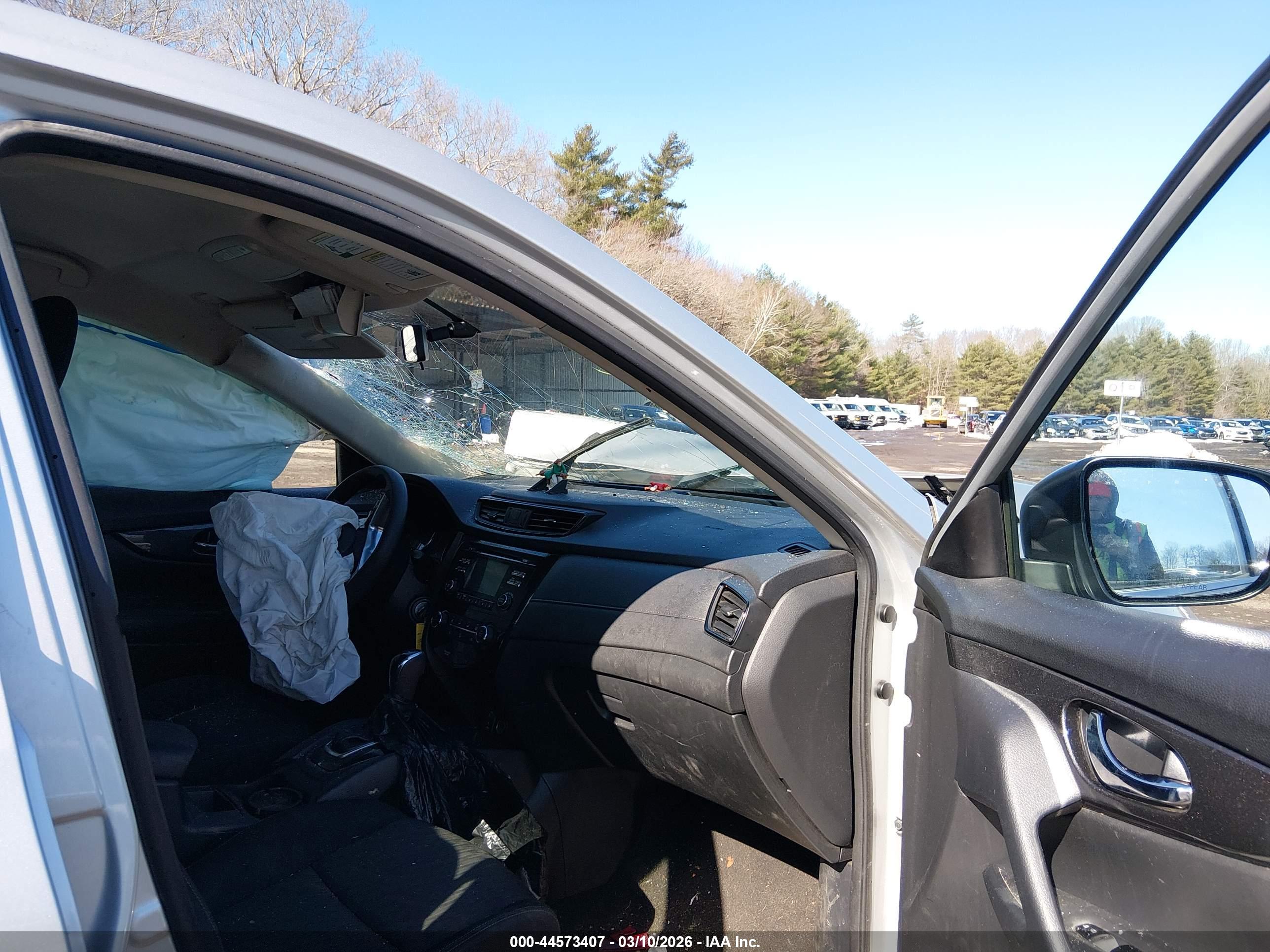 NISSAN ROGUE image 5