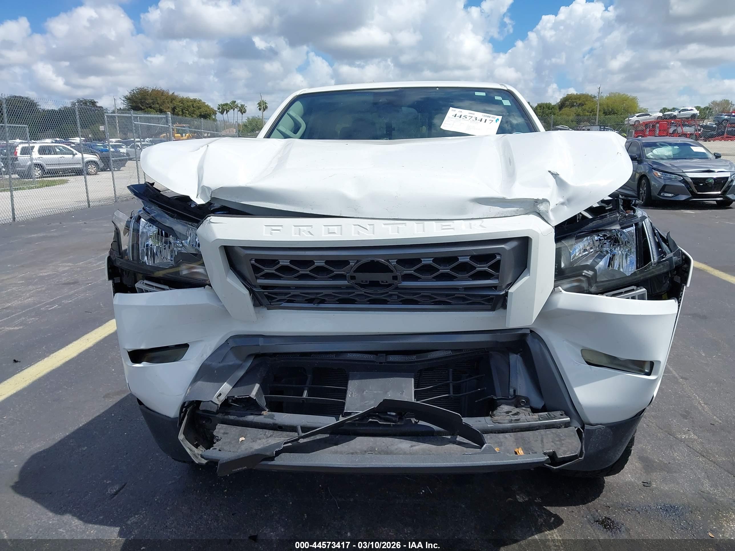 NISSAN FRONTIER image 6