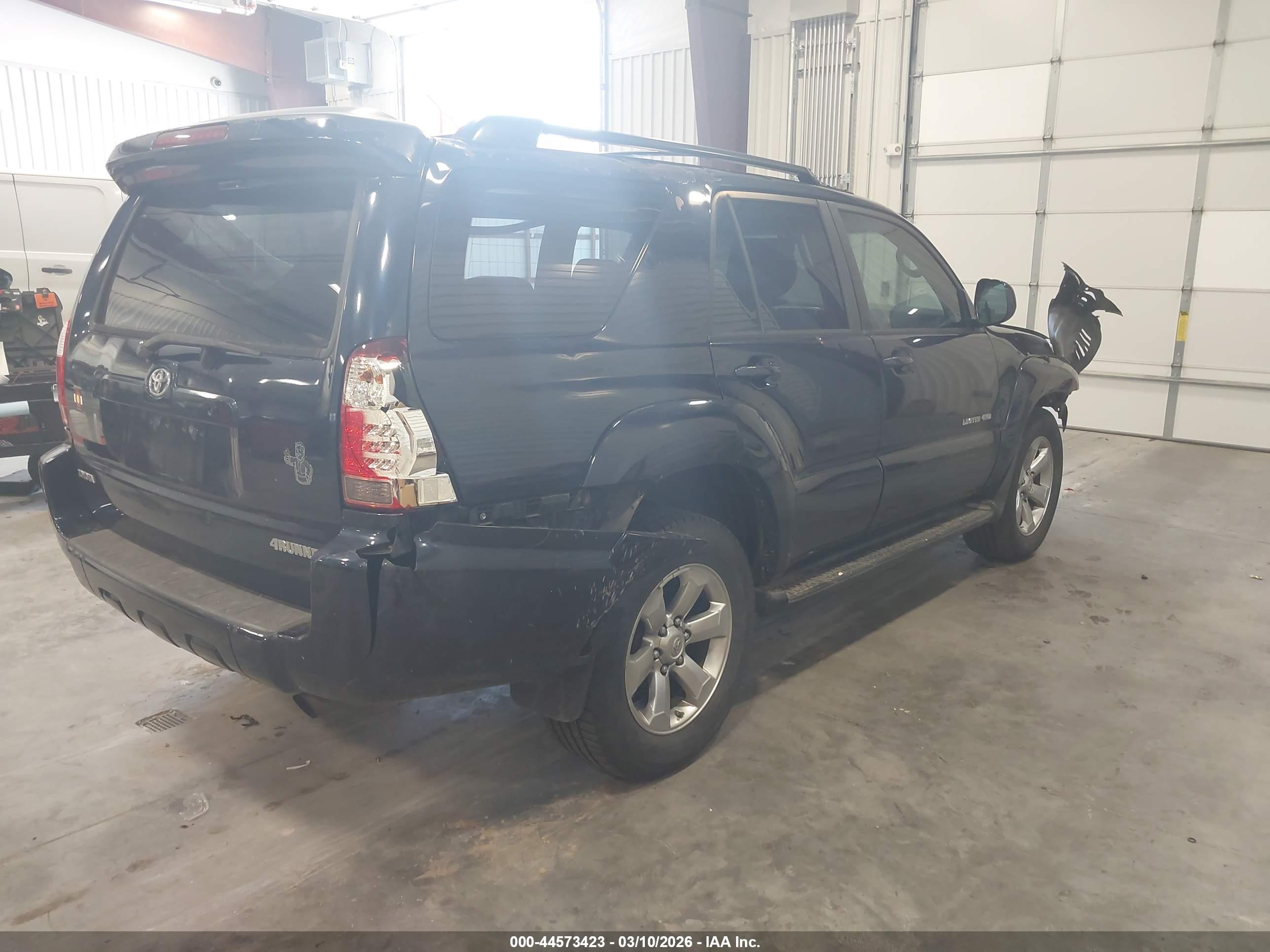 TOYOTA 4RUNNER image 4