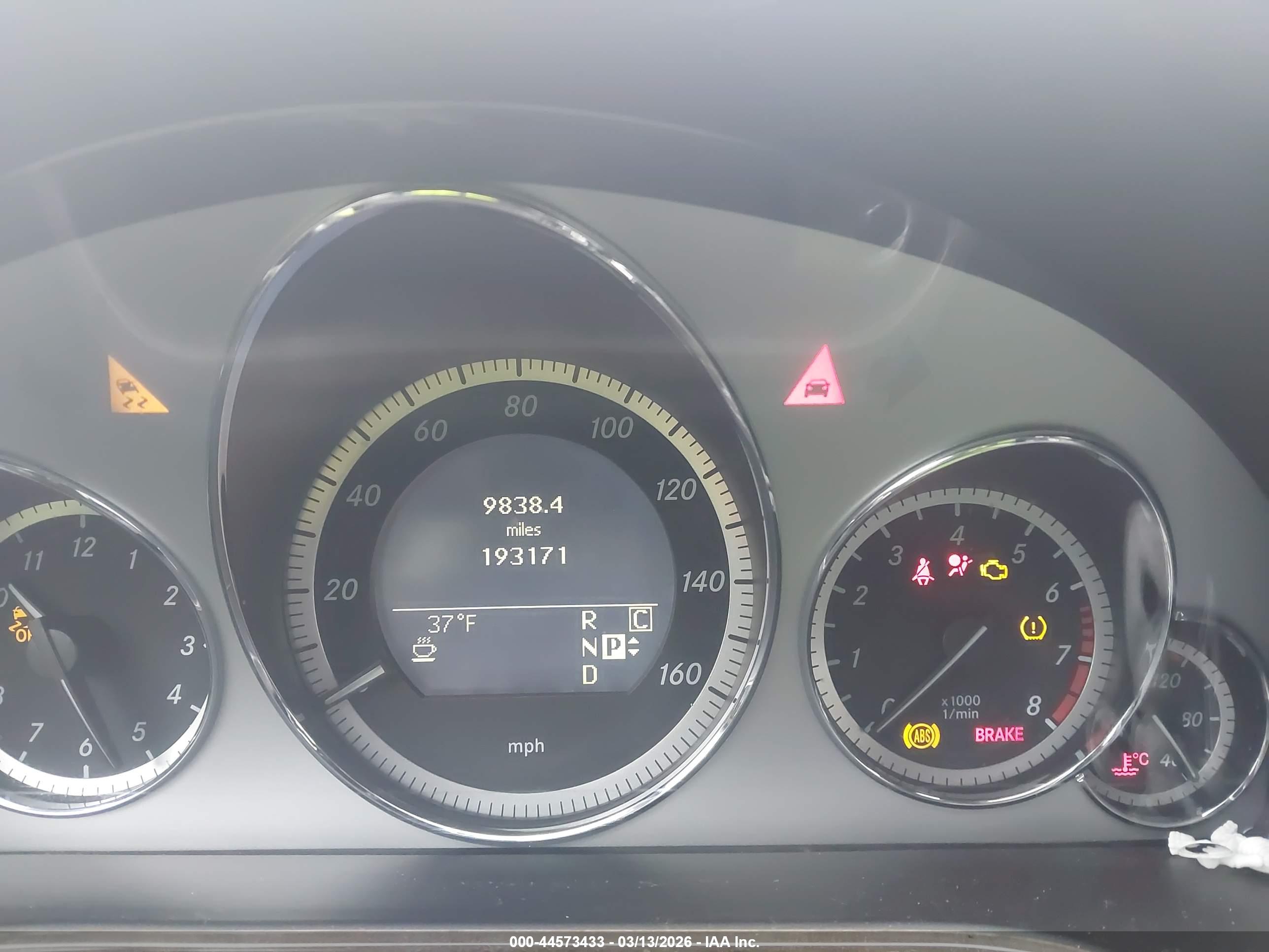 MERCEDES-BENZ E image 7