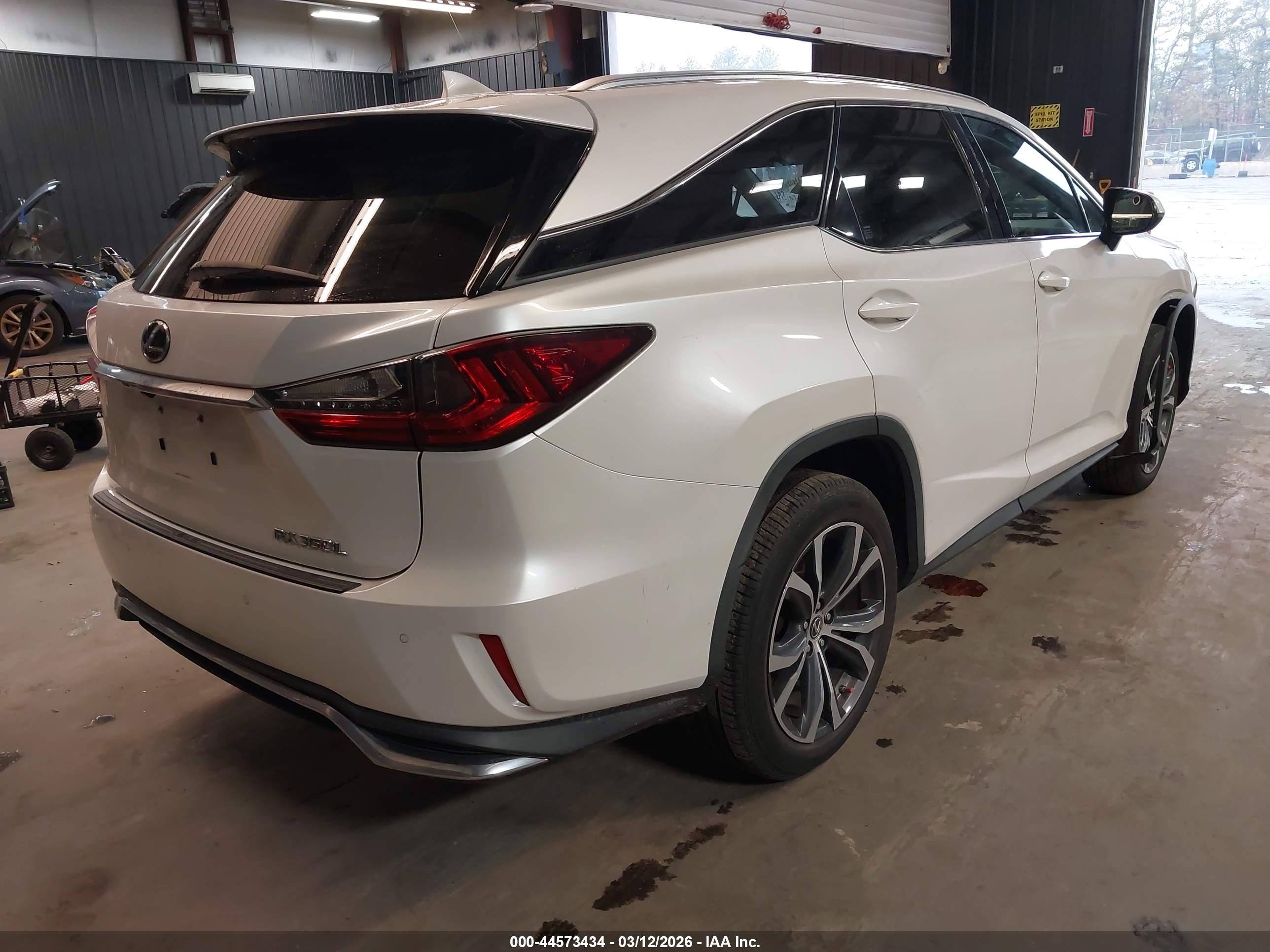 LEXUS RX image 4
