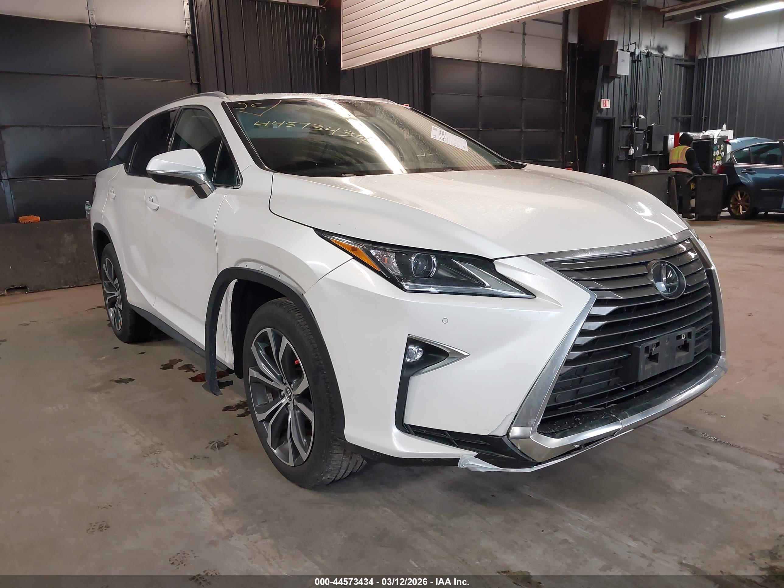 LEXUS RX image 6