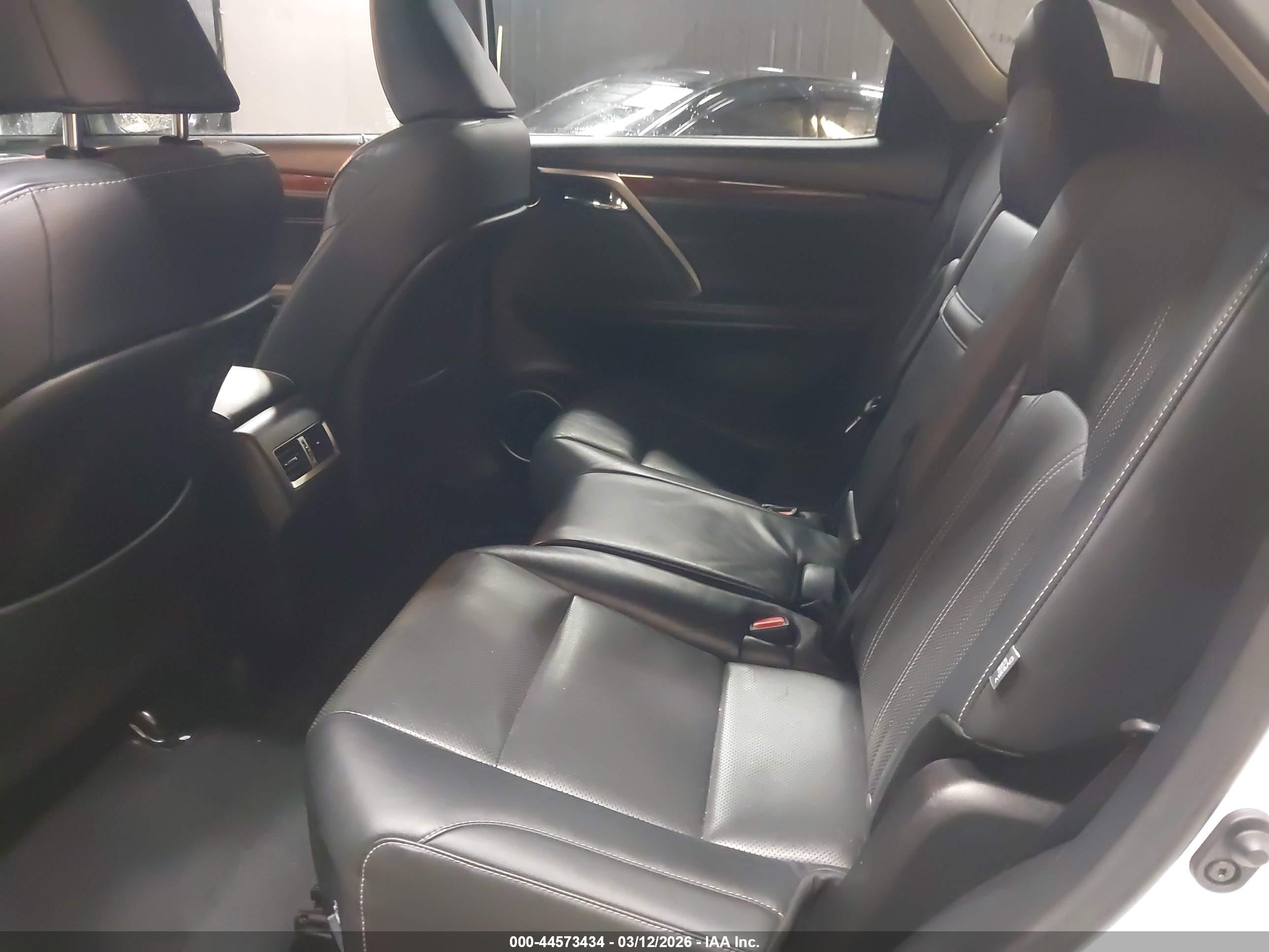 LEXUS RX image 8