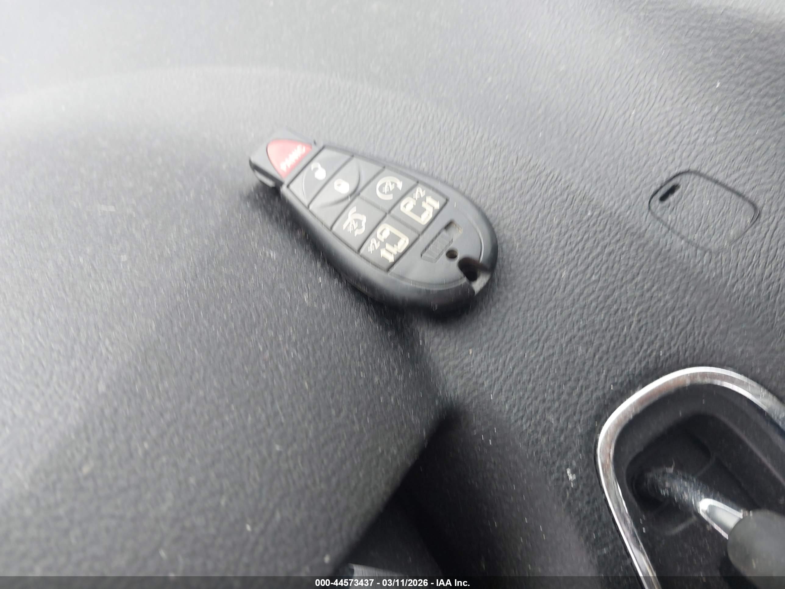 CHRYSLER TOWN image 11