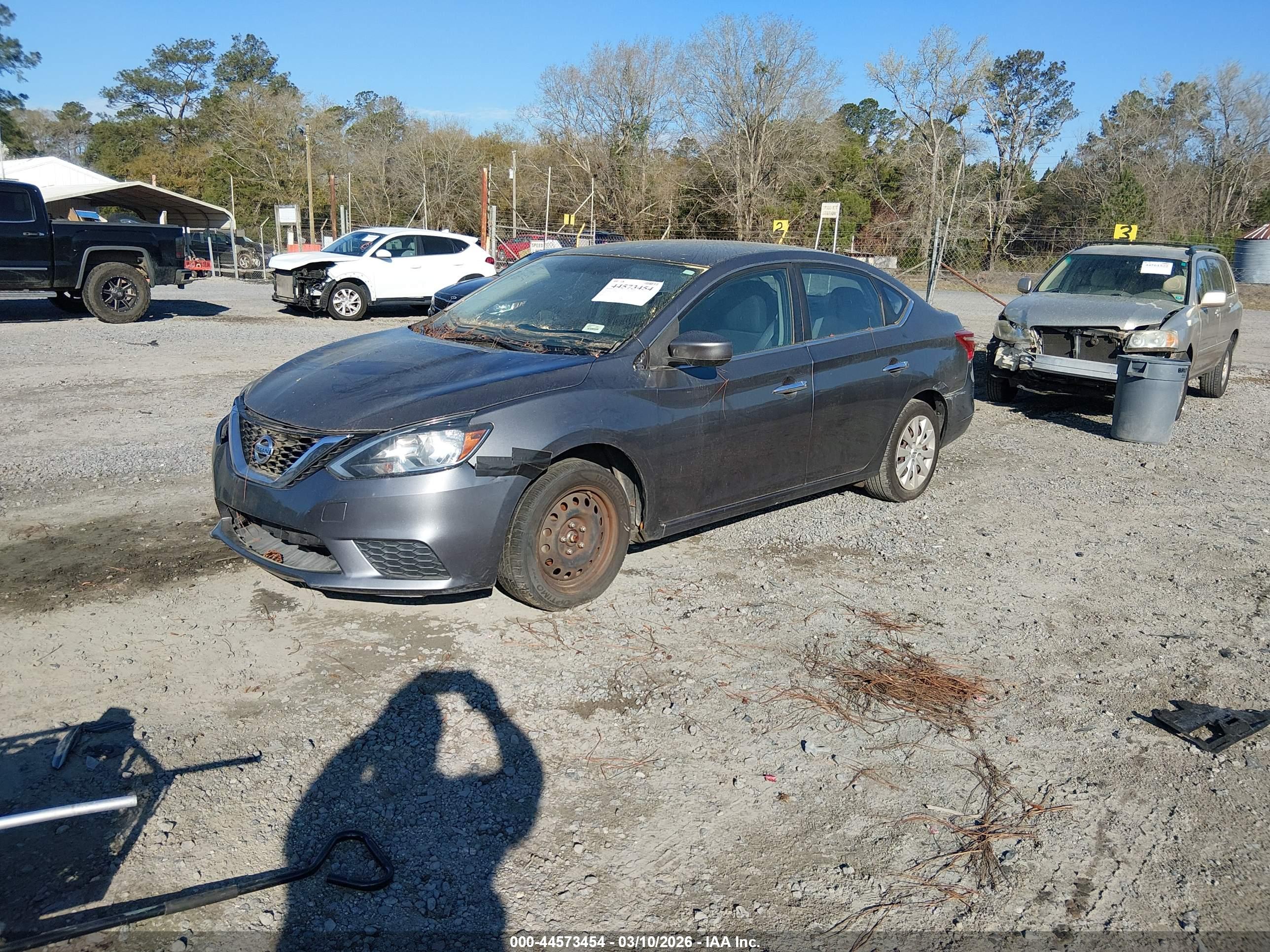 NISSAN SENTRA image 2