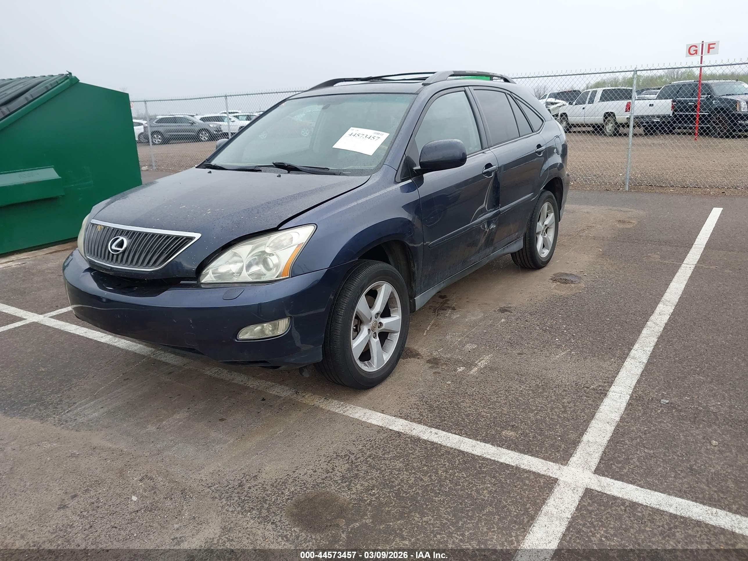 LEXUS RX image 2