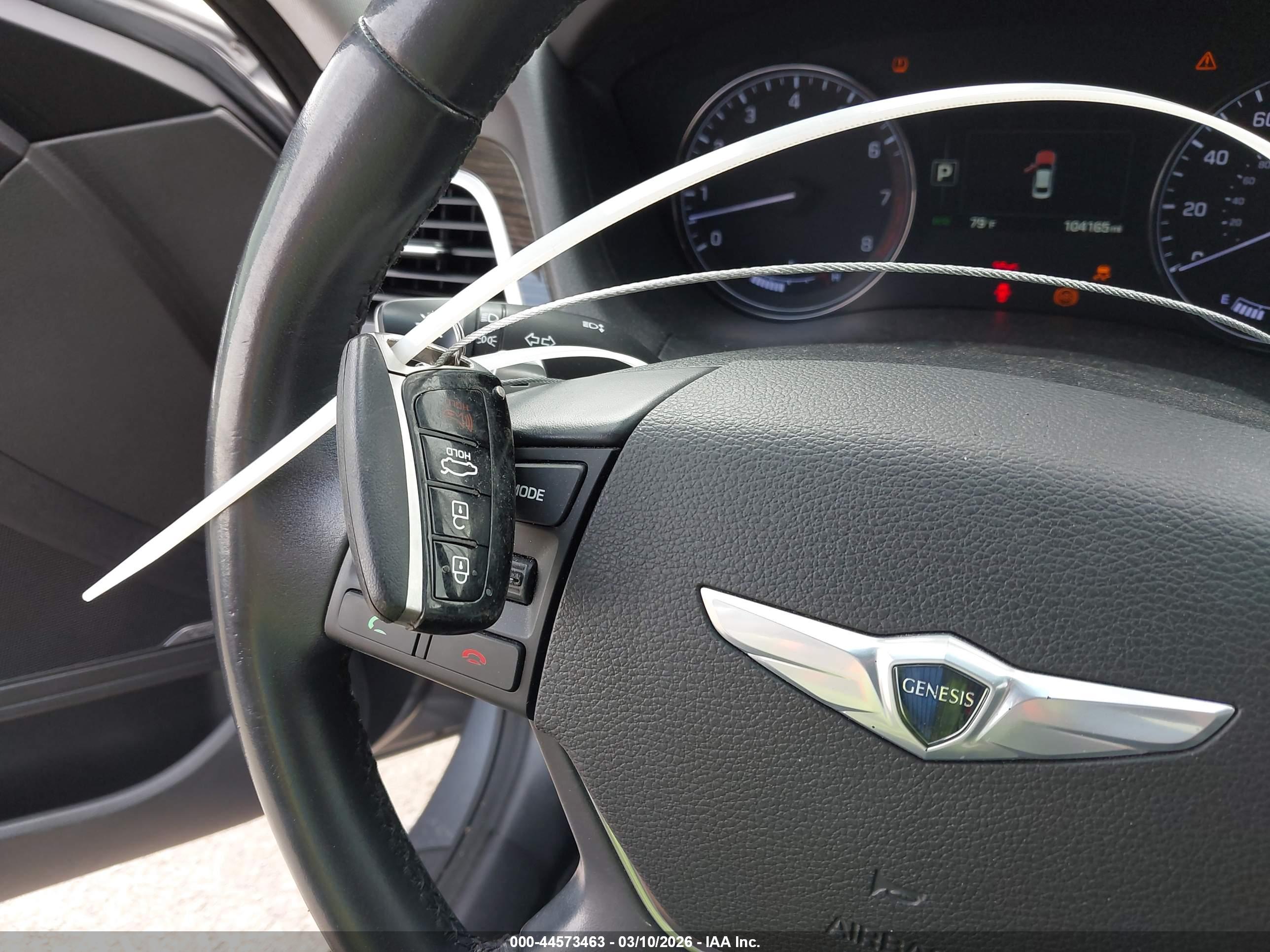 HYUNDAI GENESIS image 11