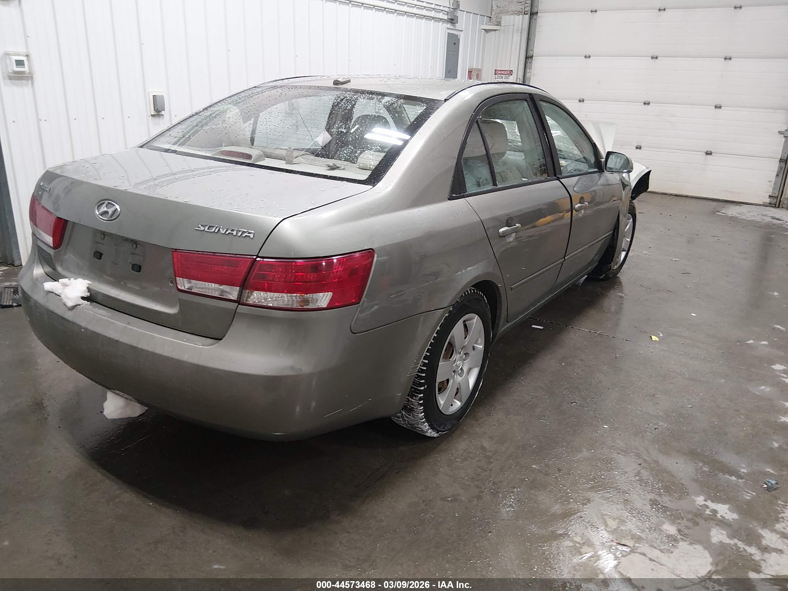 HYUNDAI SONATA image 4