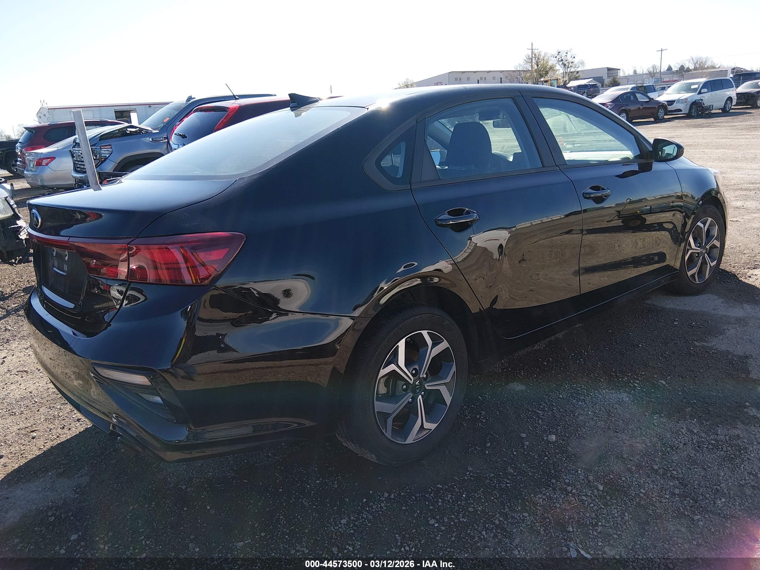 KIA FORTE image 4