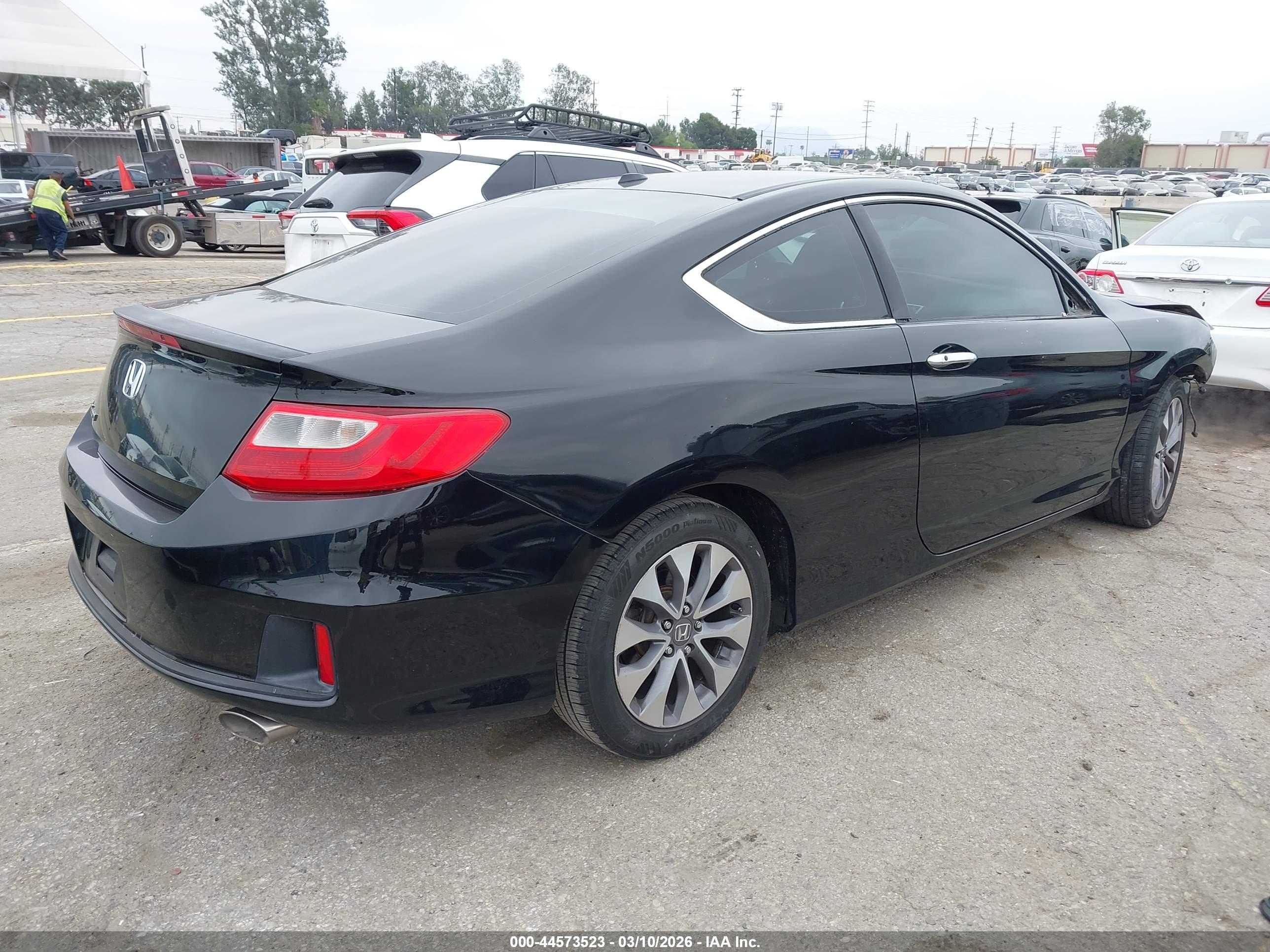HONDA ACCORD image 4