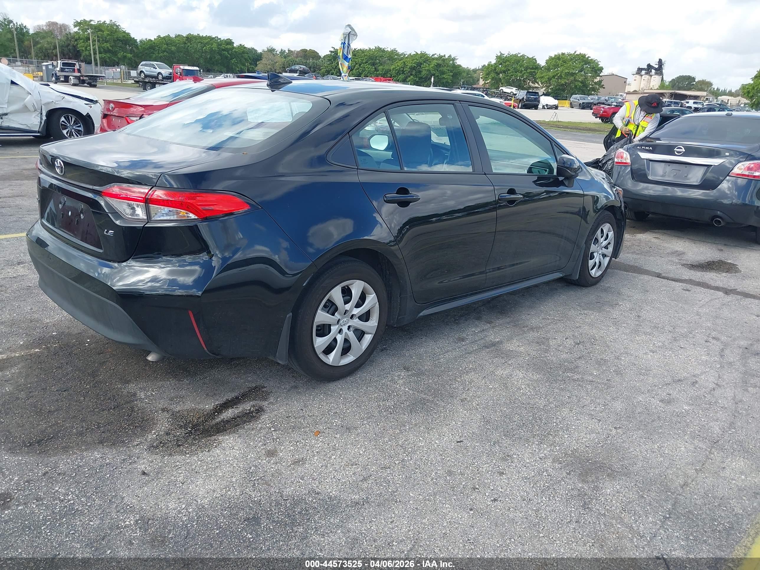TOYOTA COROLLA image 4