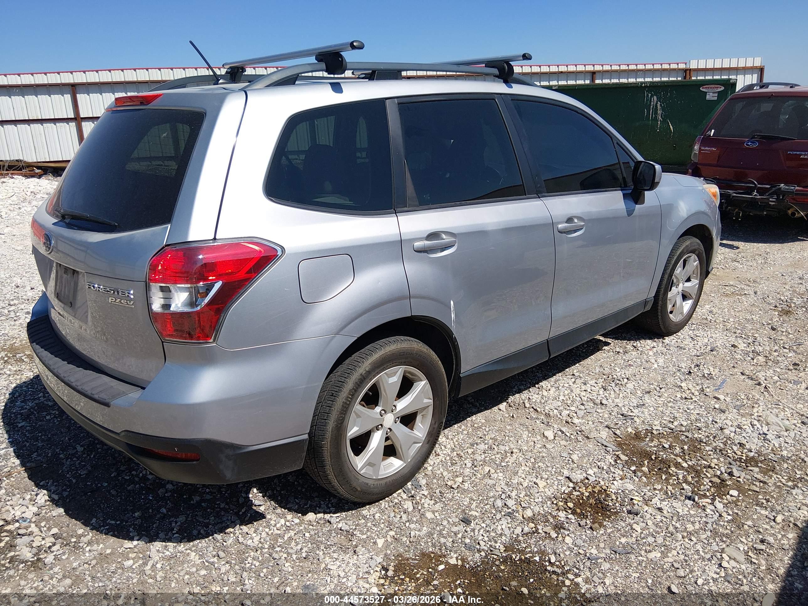 SUBARU FORESTER image 4