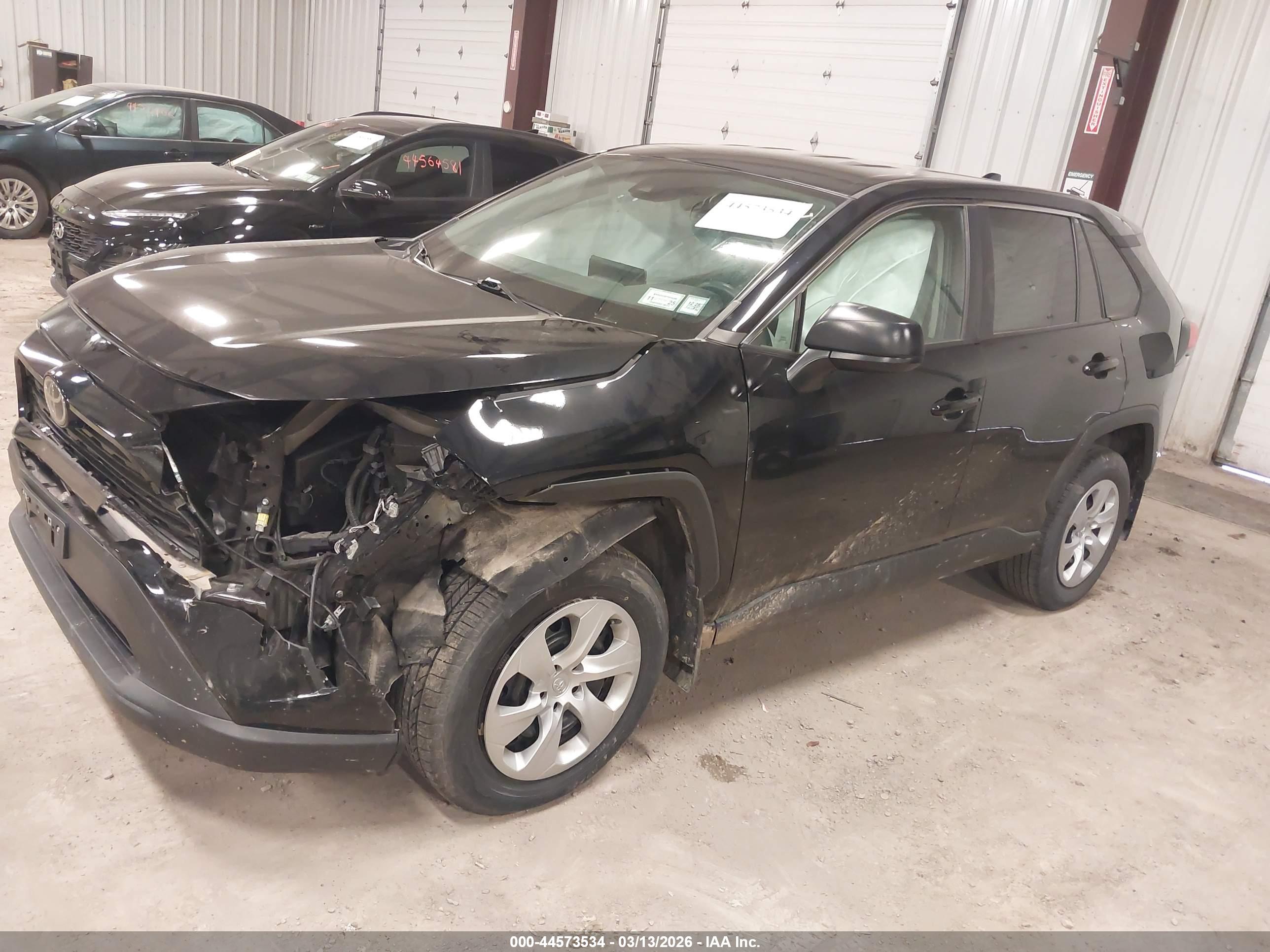 TOYOTA RAV4 image 2