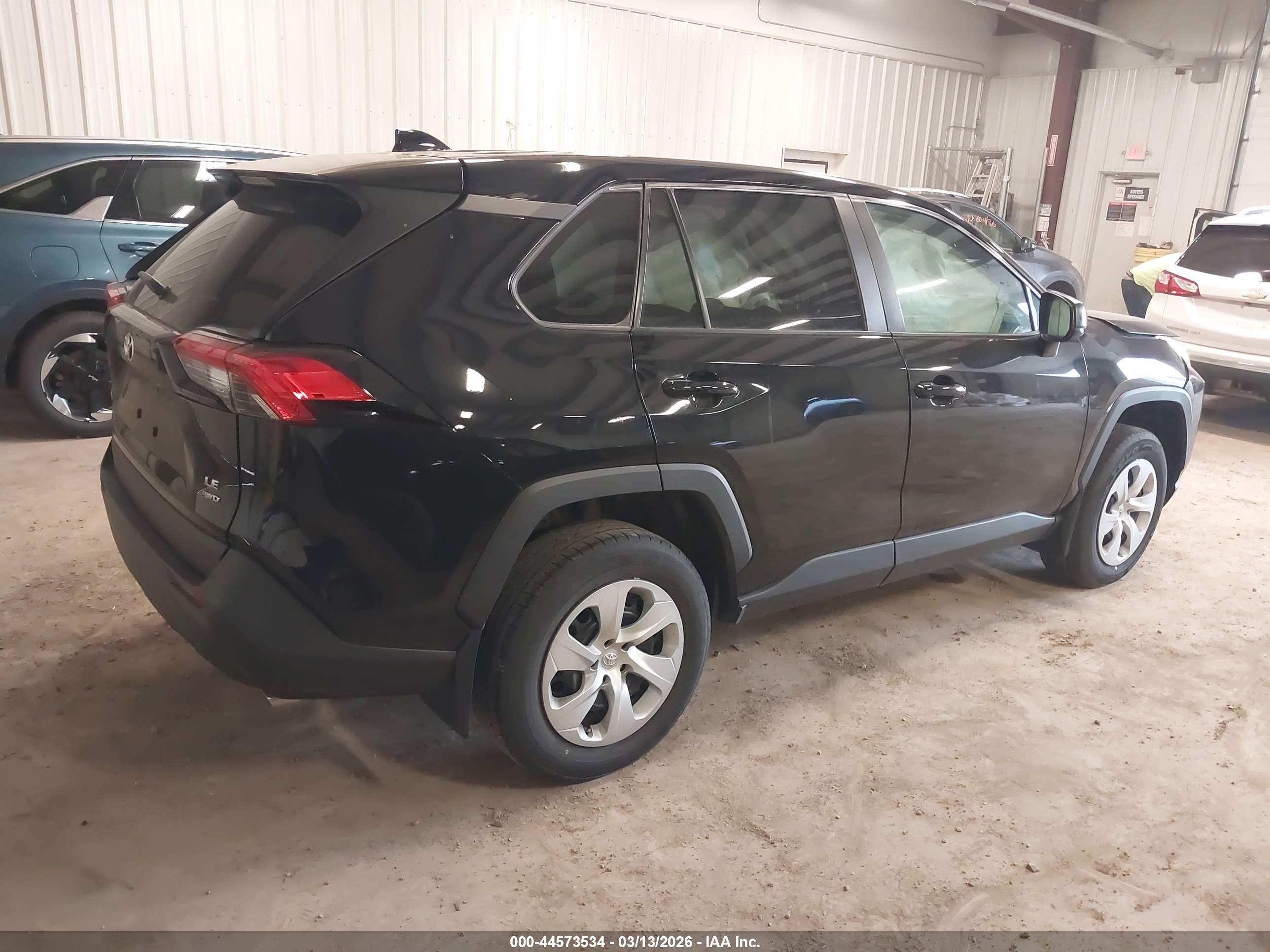 TOYOTA RAV4 image 4