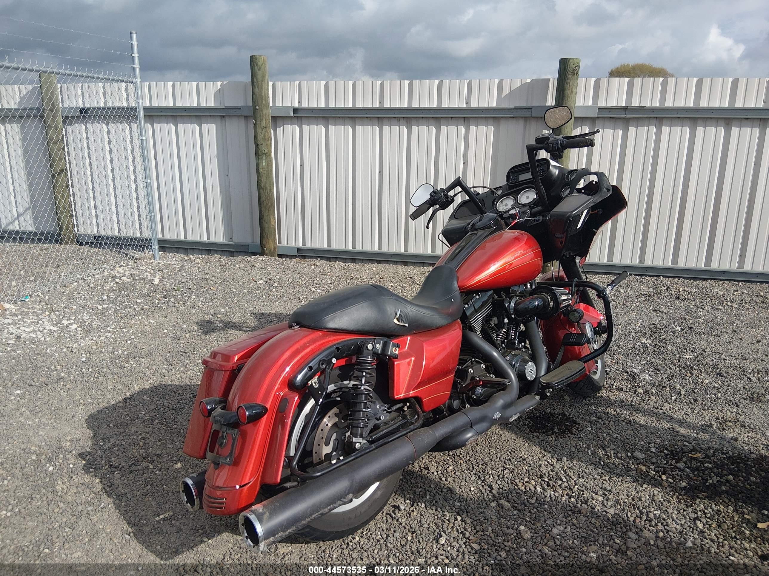 HARLEY-DAVIDSON FLTRX image 4