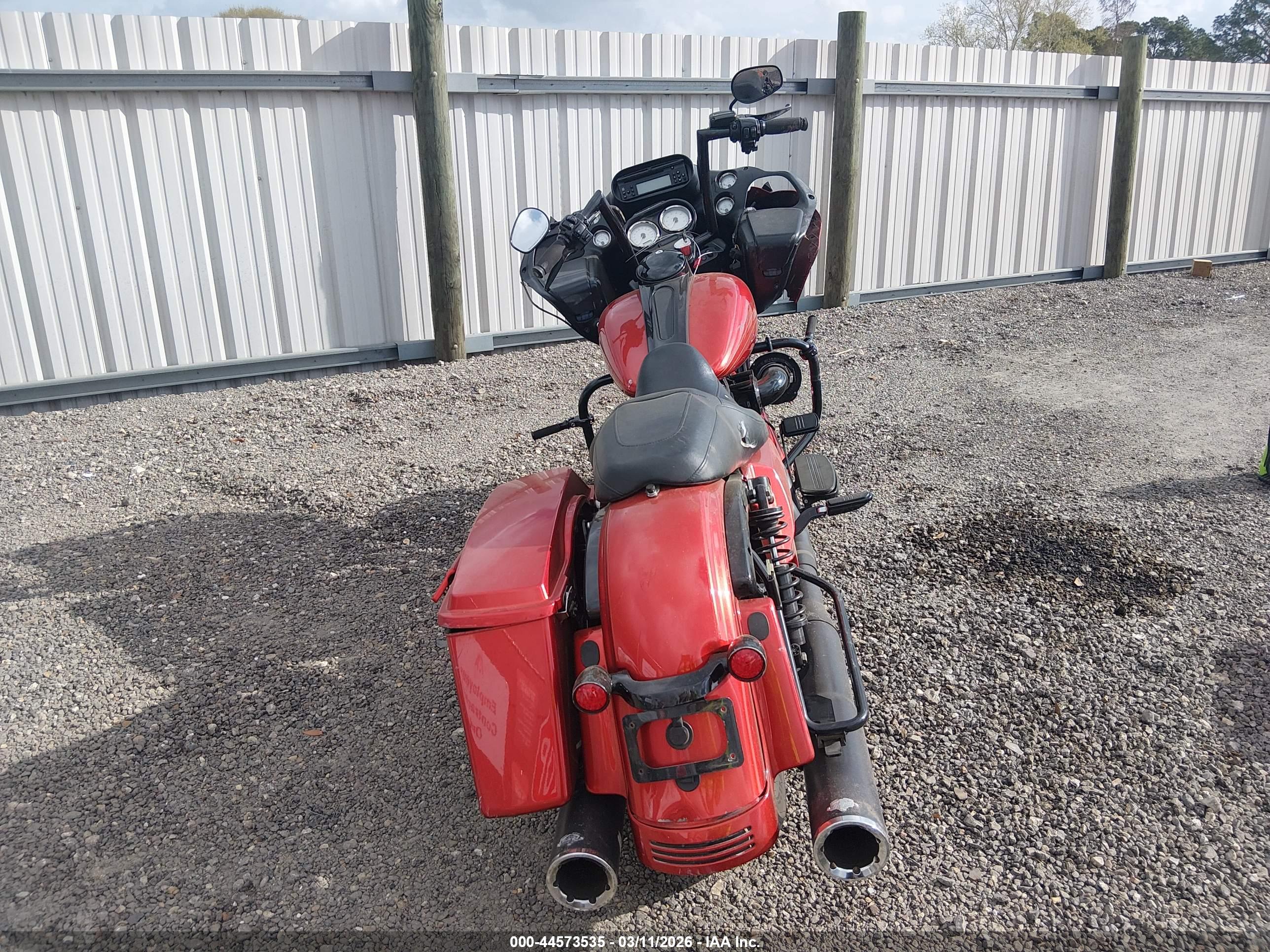 HARLEY-DAVIDSON FLTRX image 6