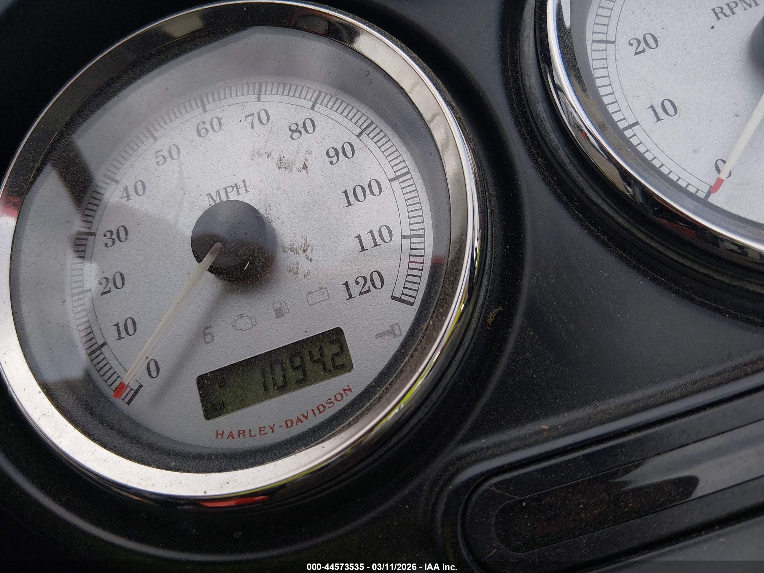 HARLEY-DAVIDSON FLTRX image 7