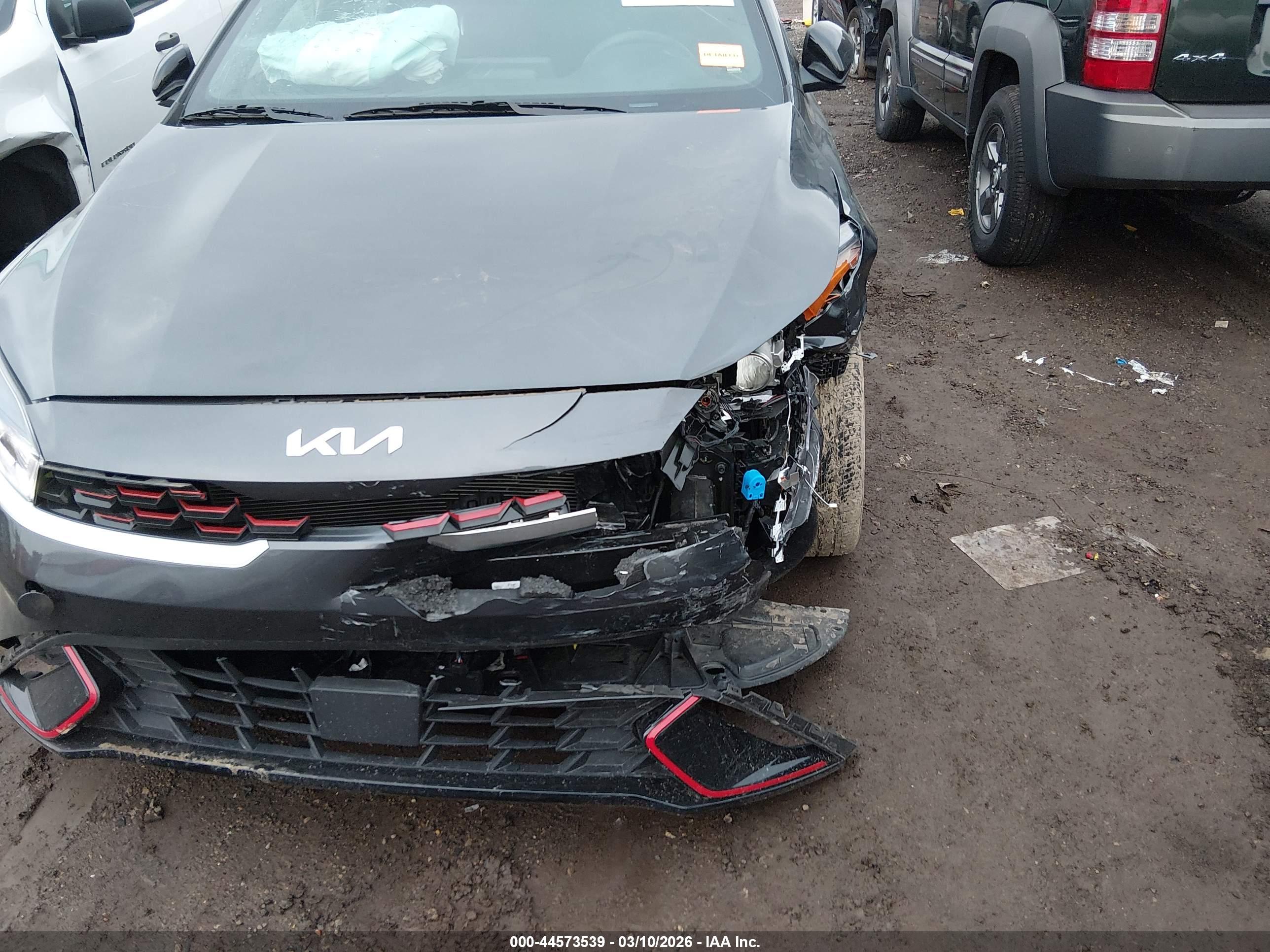 KIA FORTE image 6