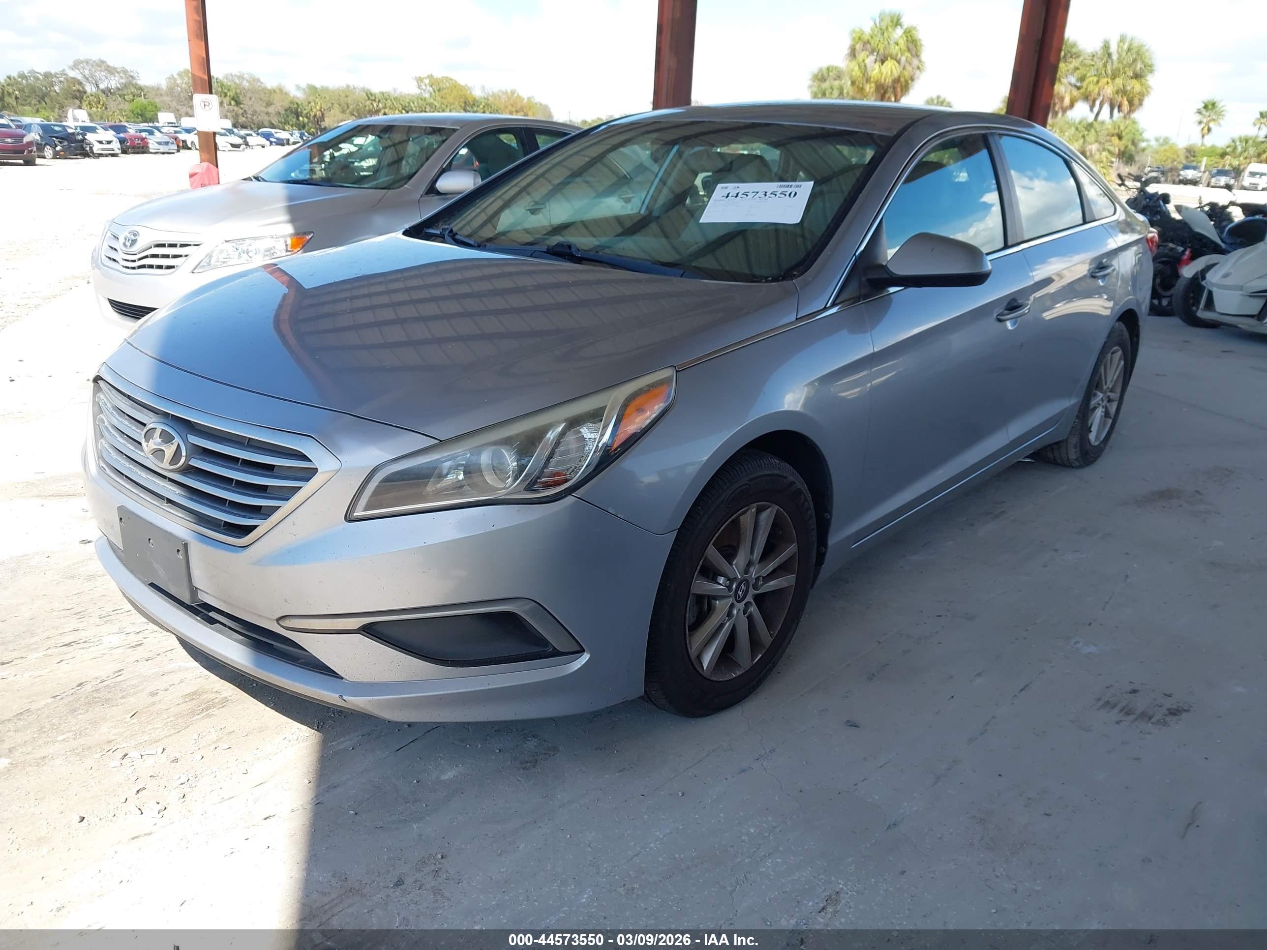 HYUNDAI SONATA image 2