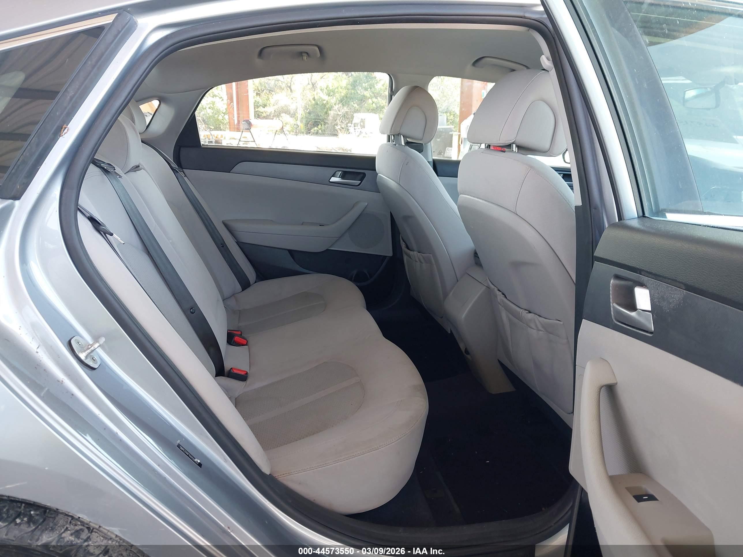 HYUNDAI SONATA image 8