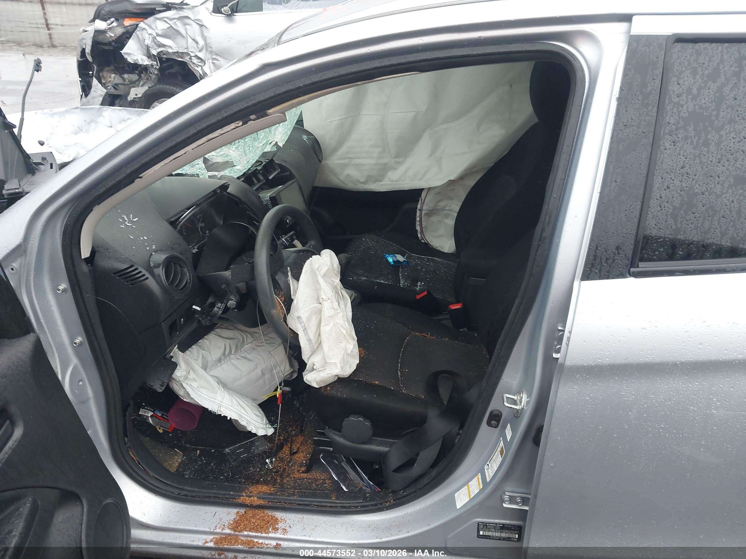 MITSUBISHI MIRAGE image 5