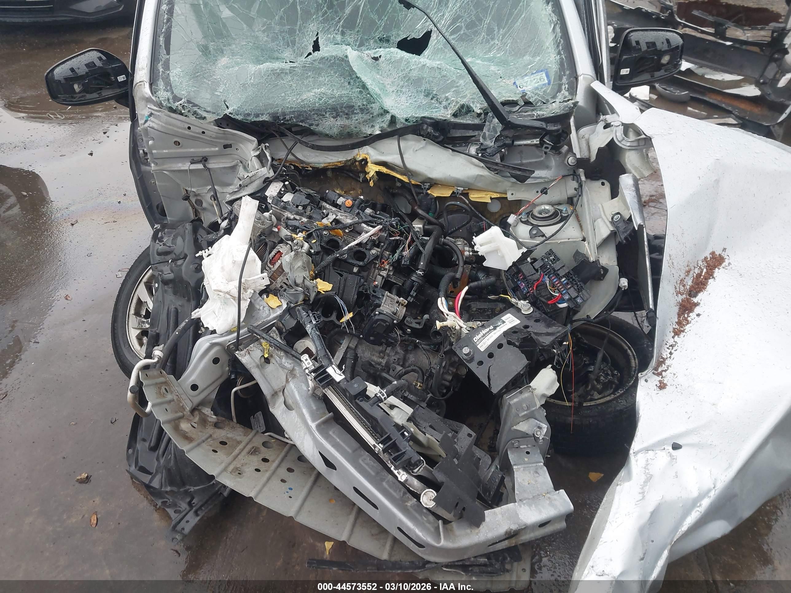 MITSUBISHI MIRAGE image 6