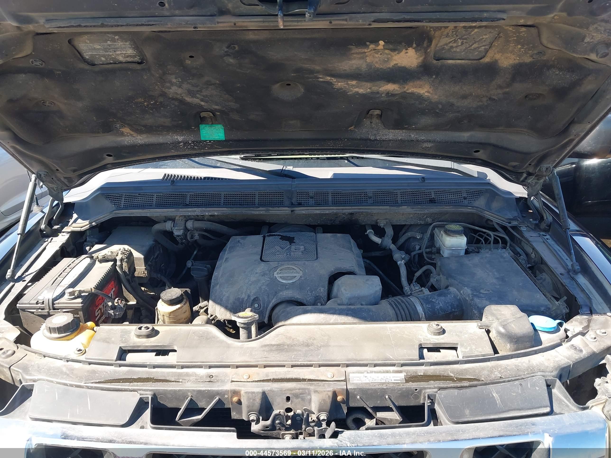 NISSAN TITAN image 10