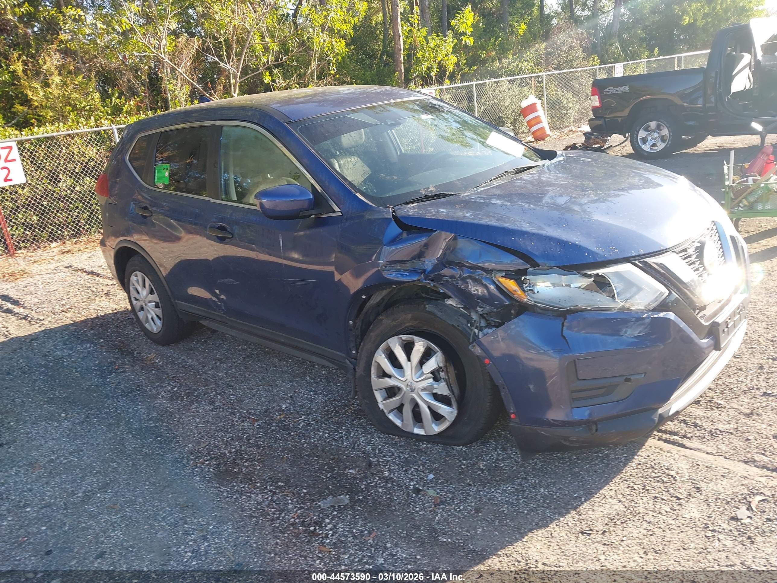 NISSAN ROGUE image 6