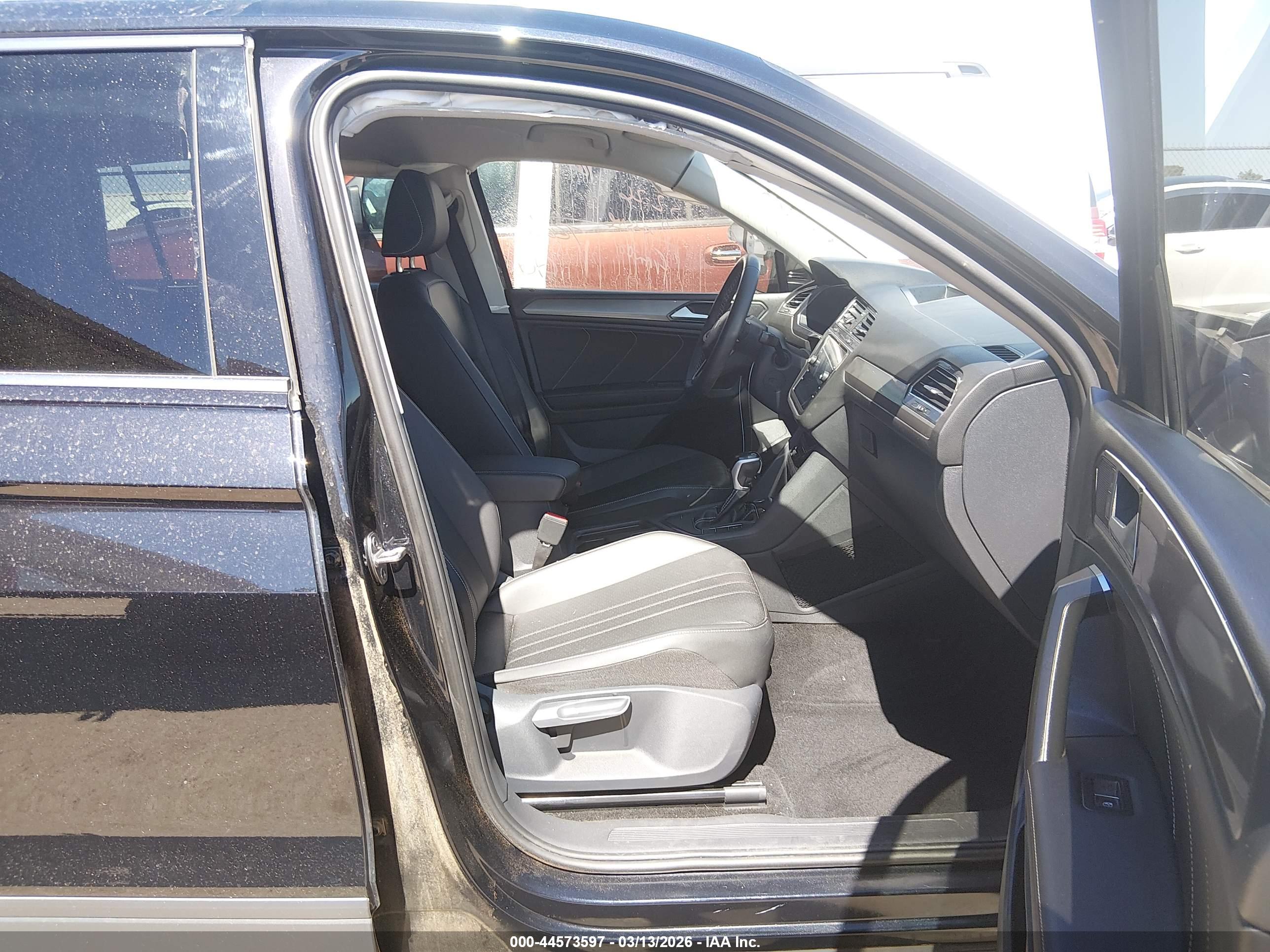 VOLKSWAGEN TIGUAN image 5